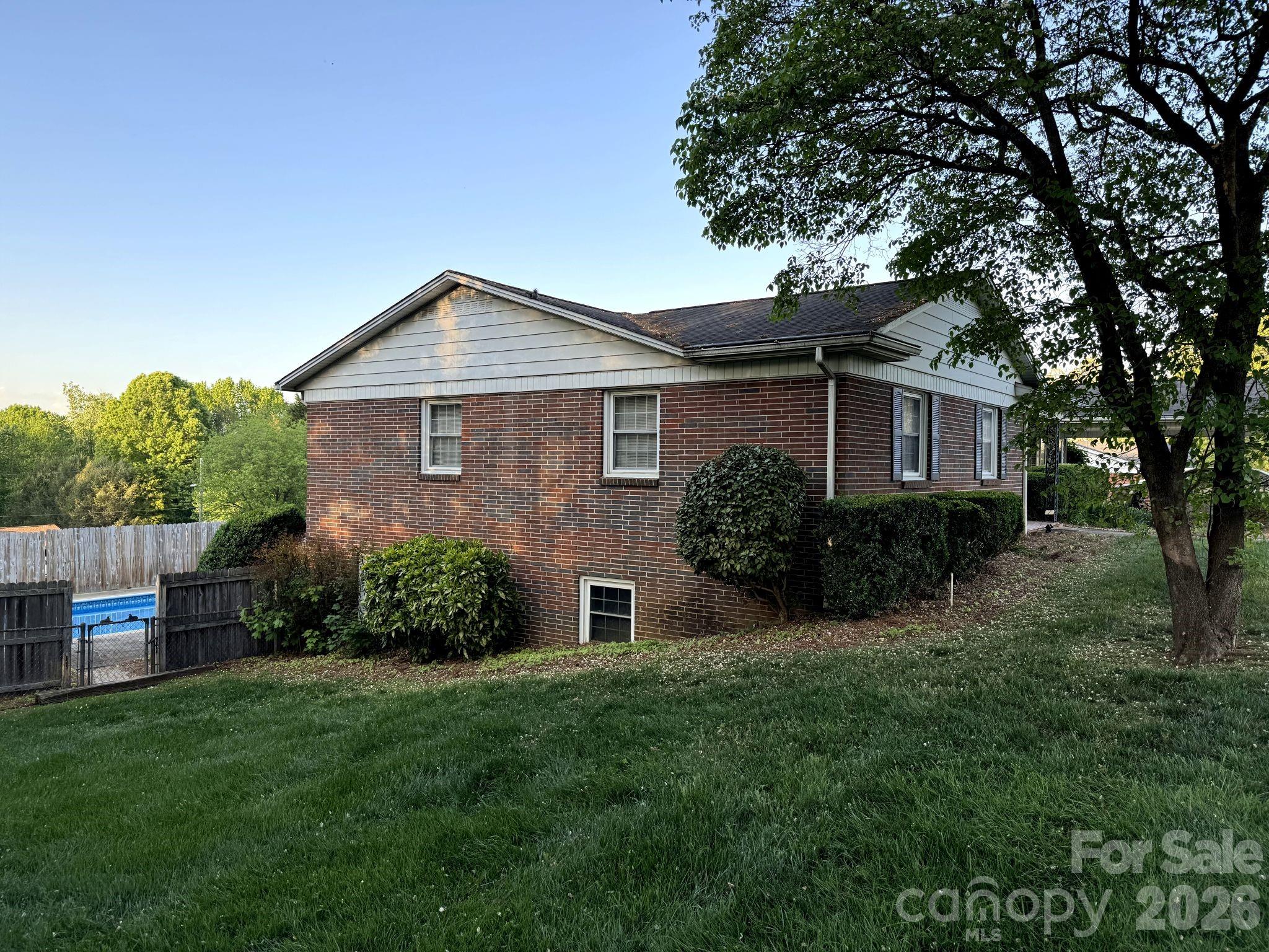 1 Clearview Street Property Photo 3