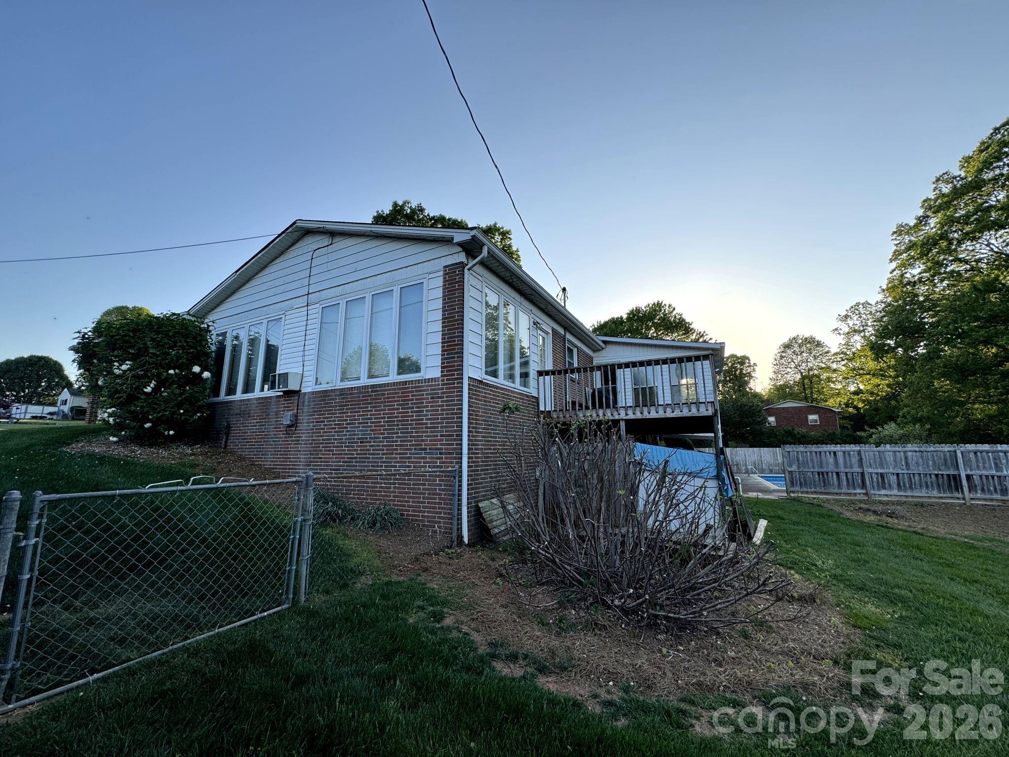 1 Clearview Street Property Photo 4