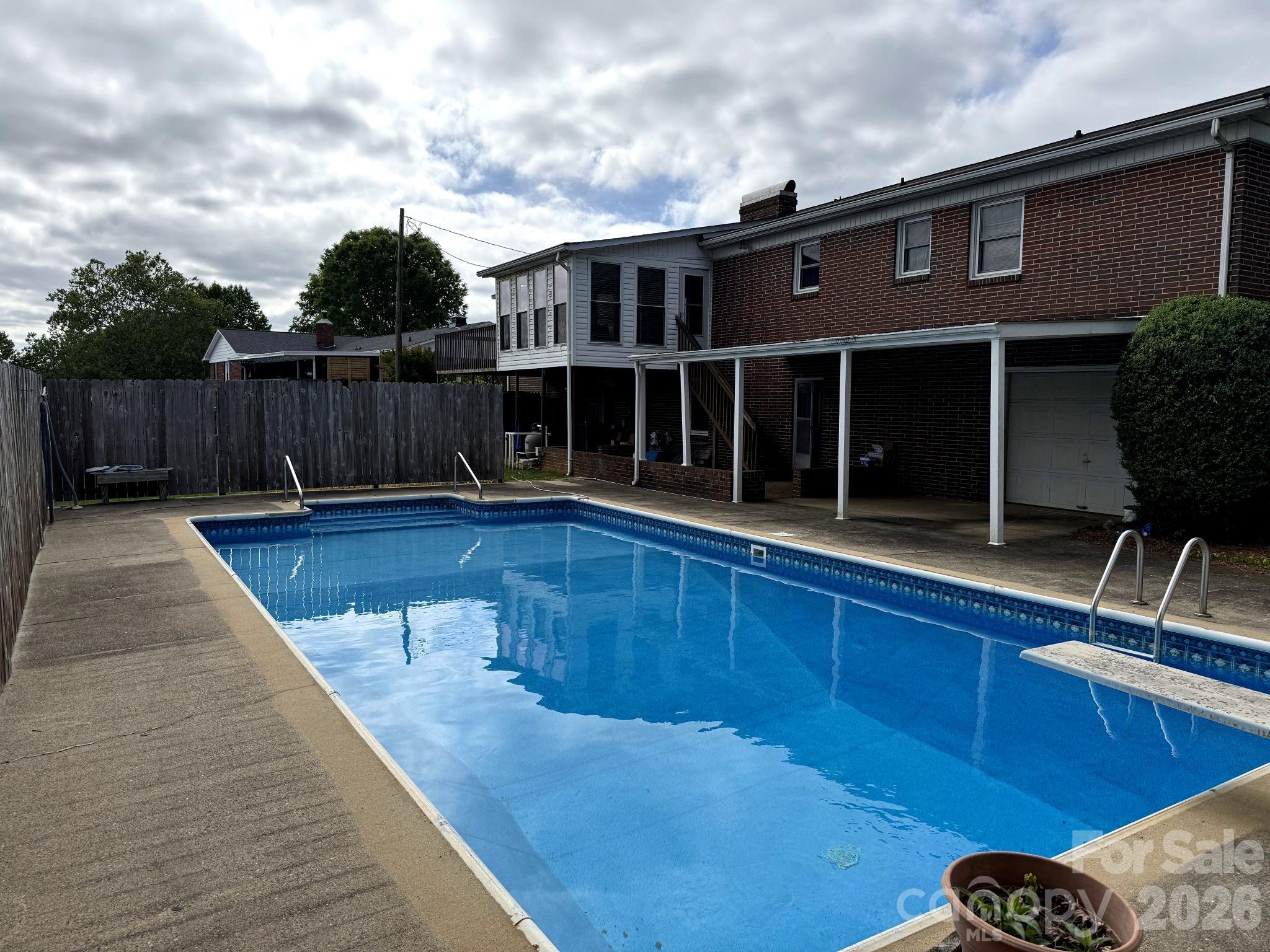 1 Clearview Street Property Photo 10