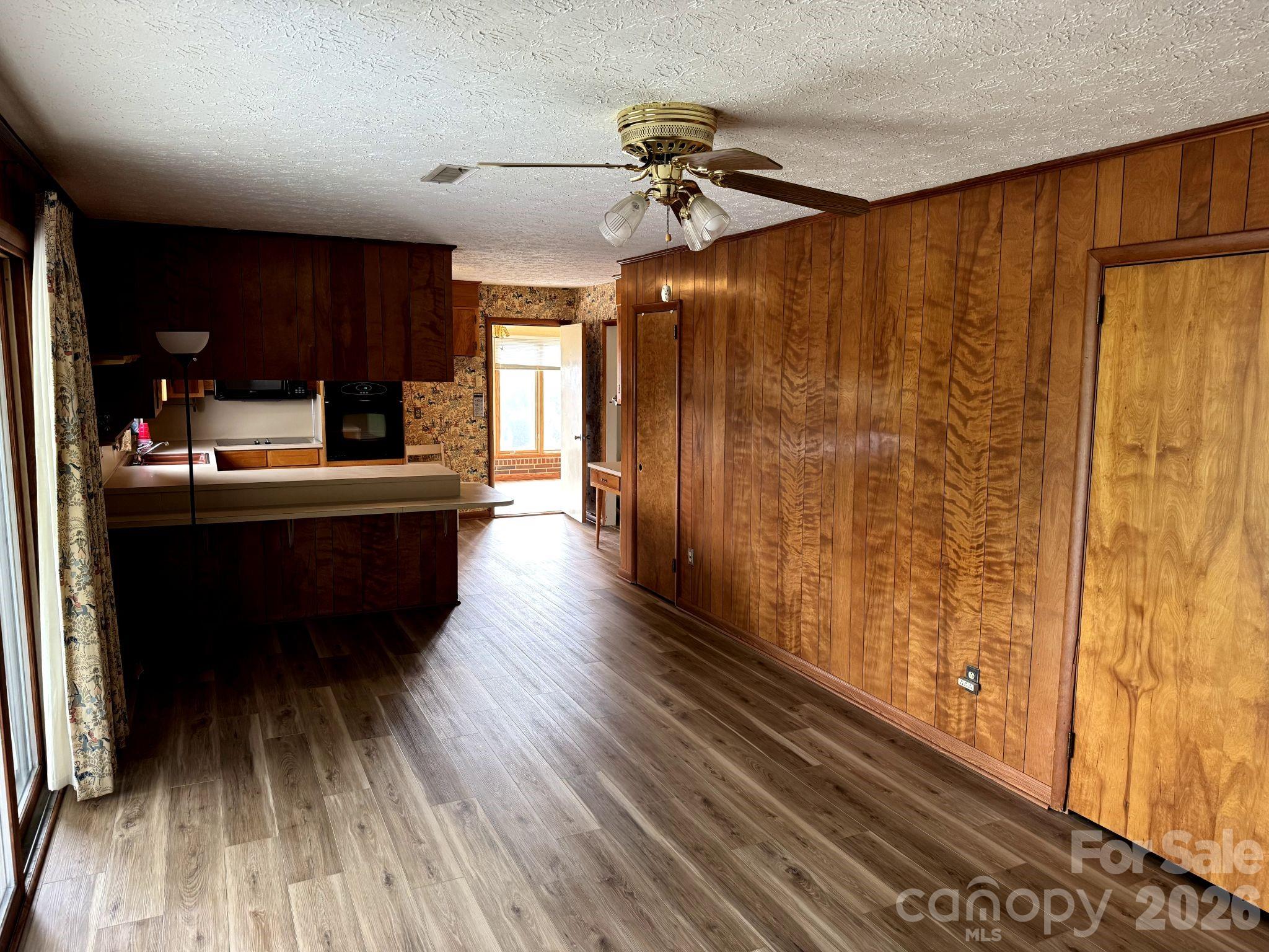 1 Clearview Street Property Photo 19