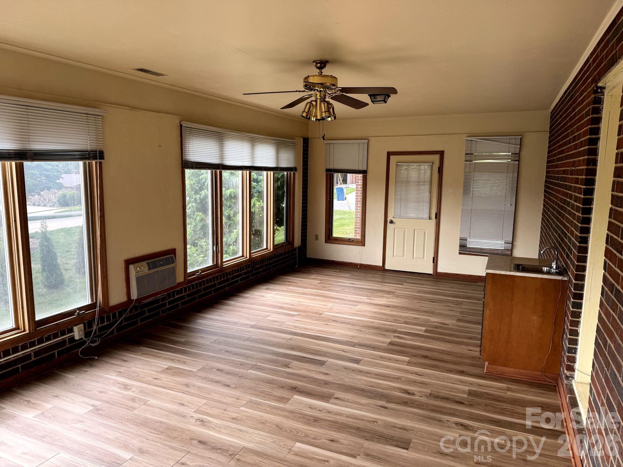 1 Clearview Street Property Photo 29