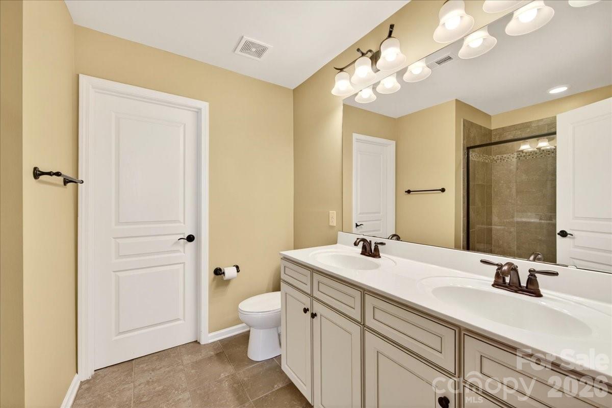 6453 Silver Star Lane Property Photo 30
