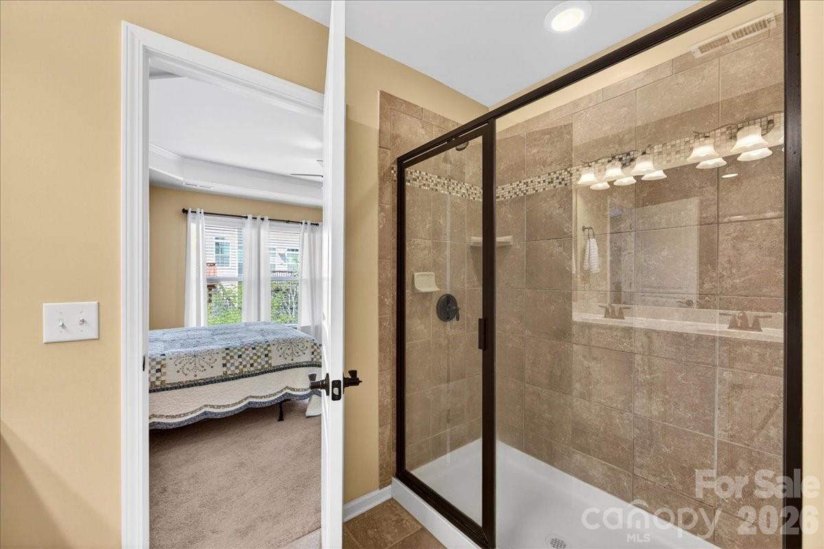 6453 Silver Star Lane Property Photo 32