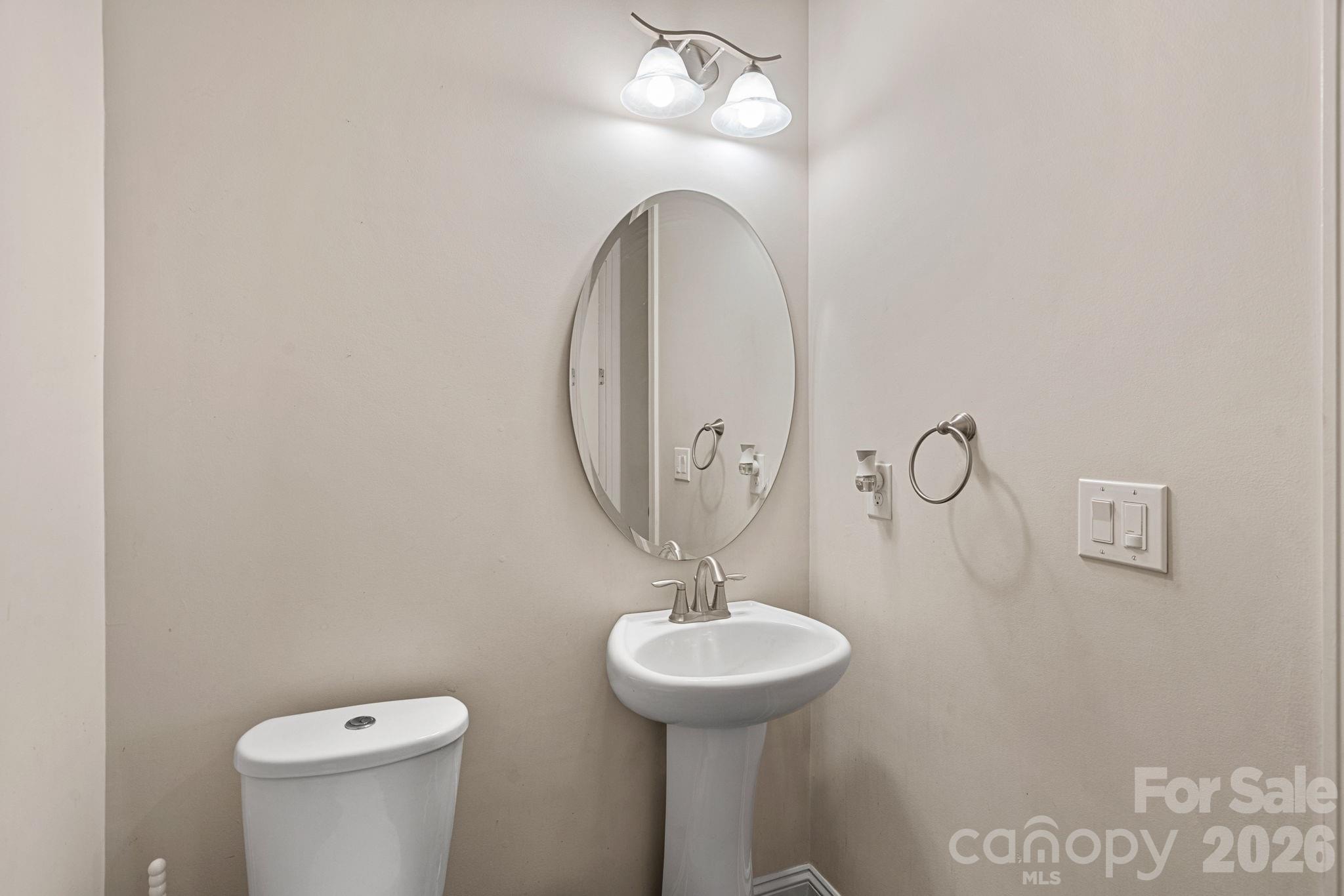 897 Tyne Drive Property Photo 34