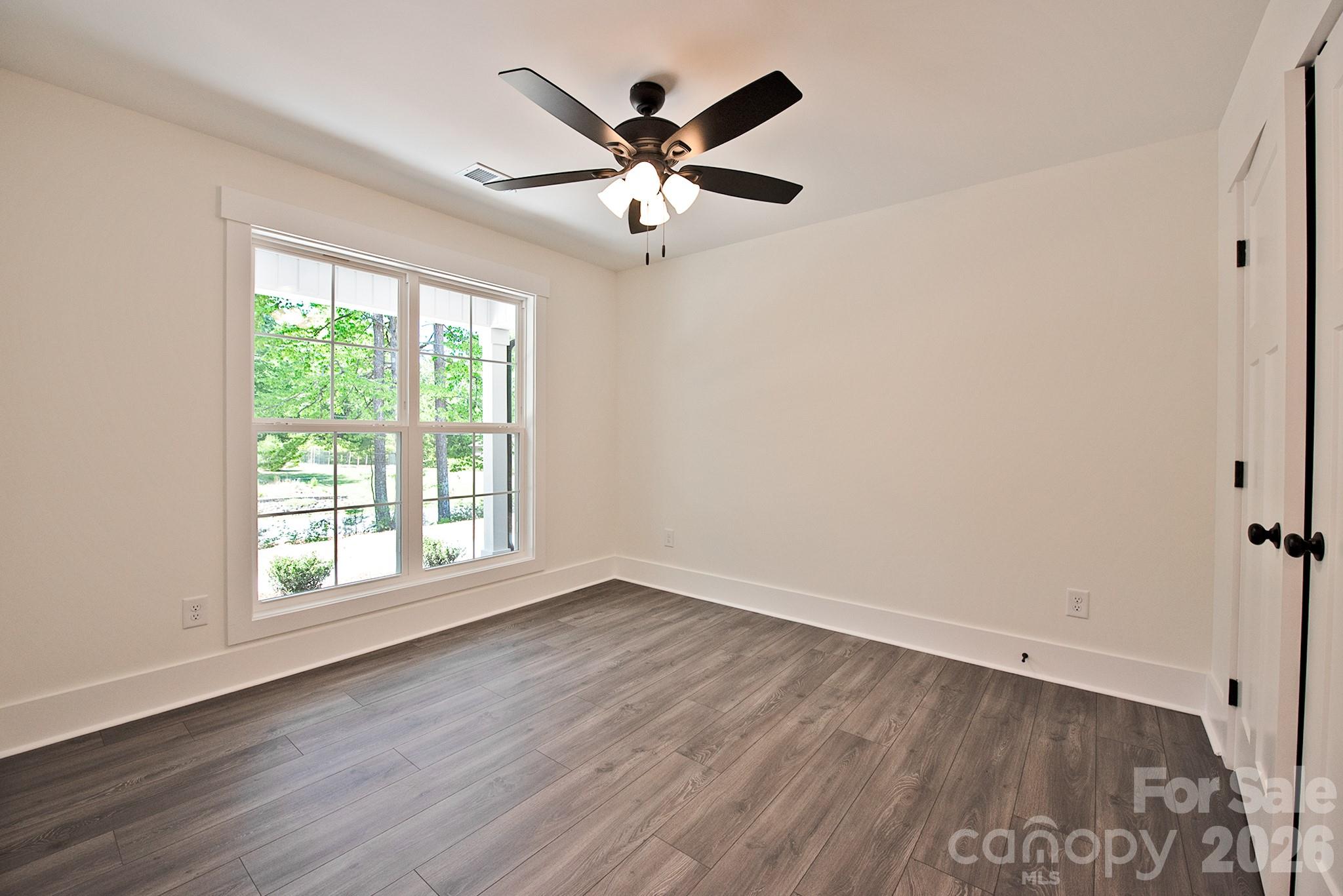 586 Wilhelm Place Property Photo 10