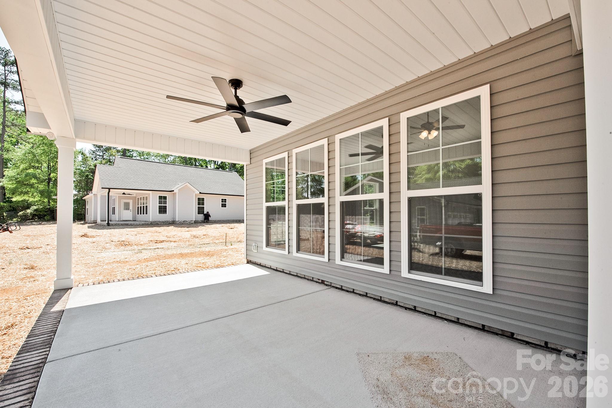 586 Wilhelm Place Property Photo 32