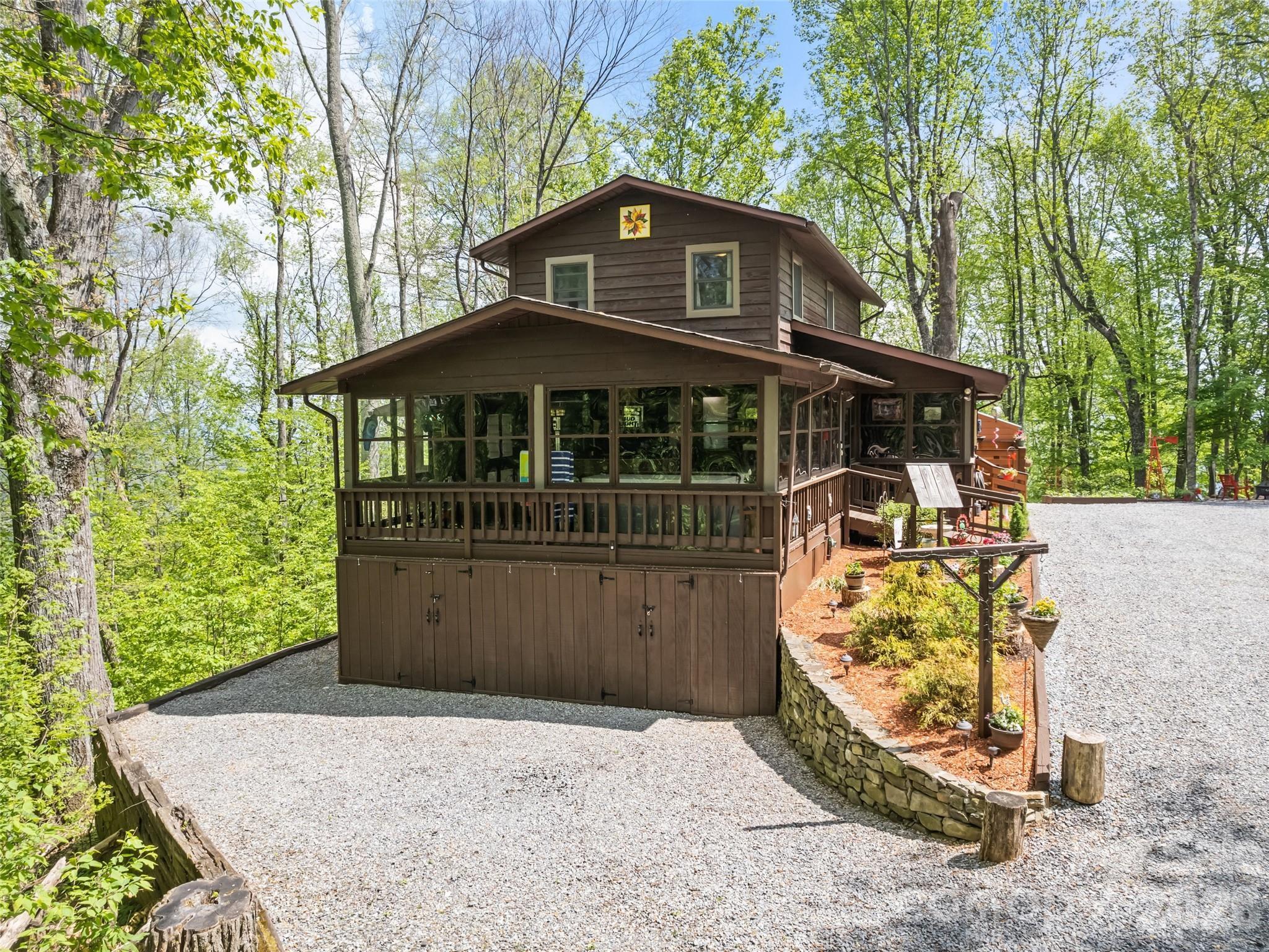 2863 Heath Peak Road Property Photo 4