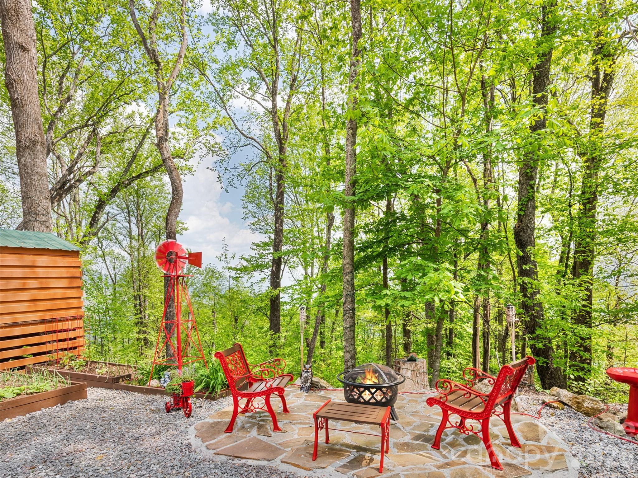 2863 Heath Peak Road Property Photo 13
