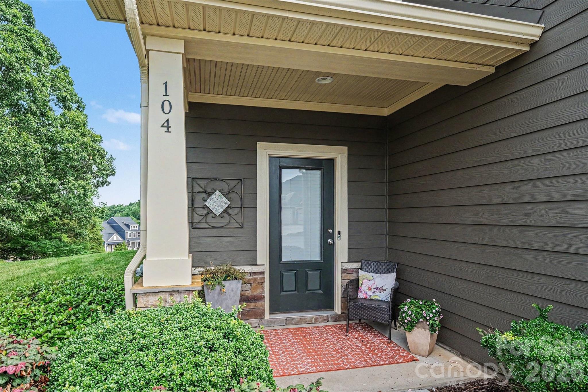104 Boxtail Way Property Photo 5