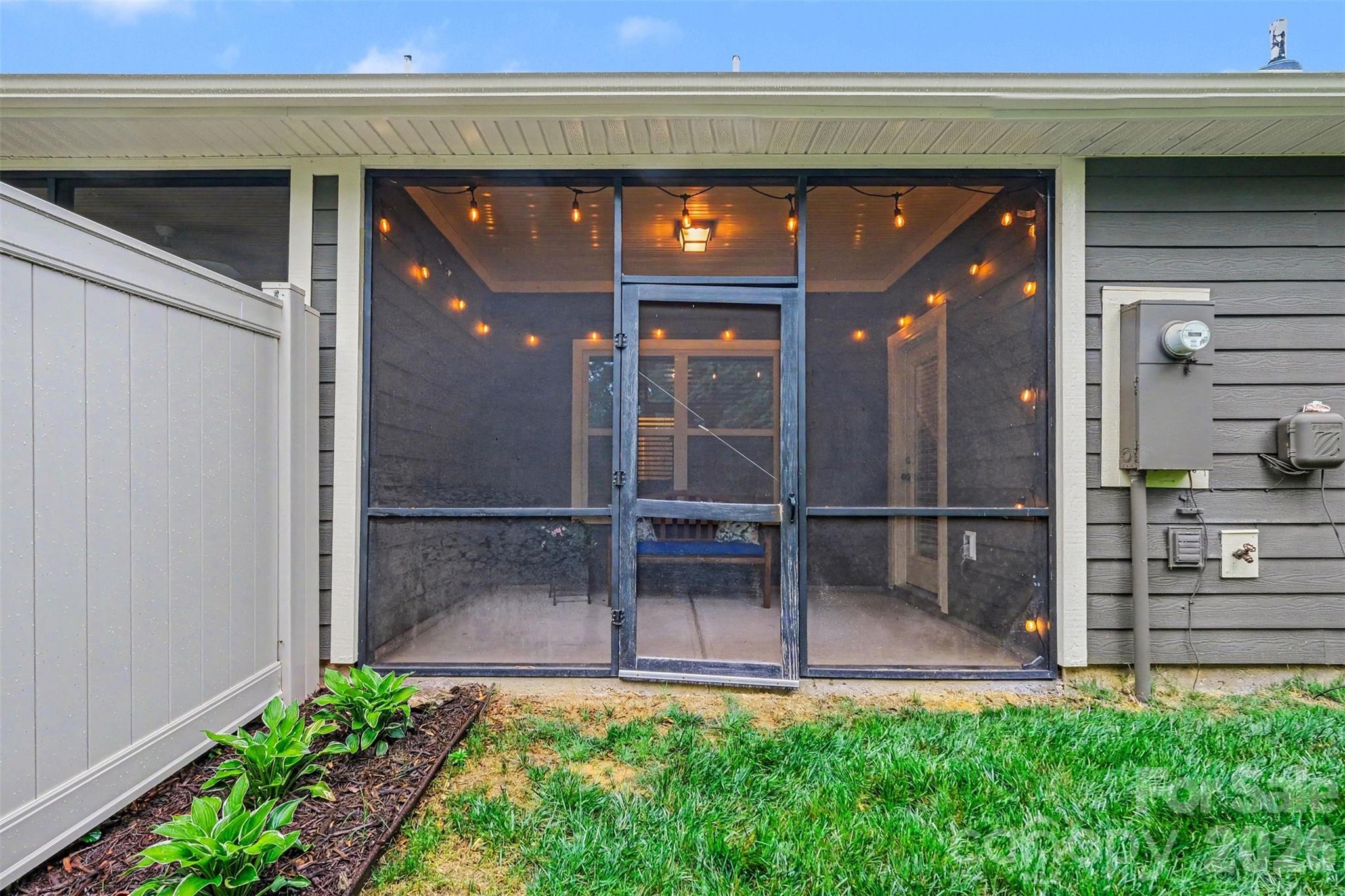 104 Boxtail Way Property Photo 8