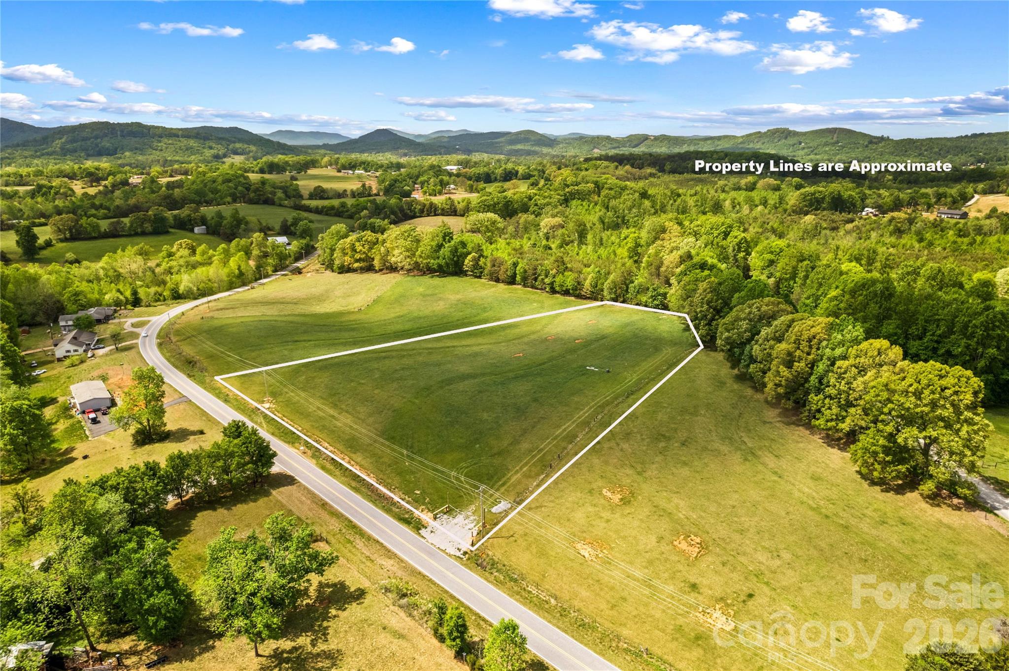562 Mountain View Road Property Photo 4