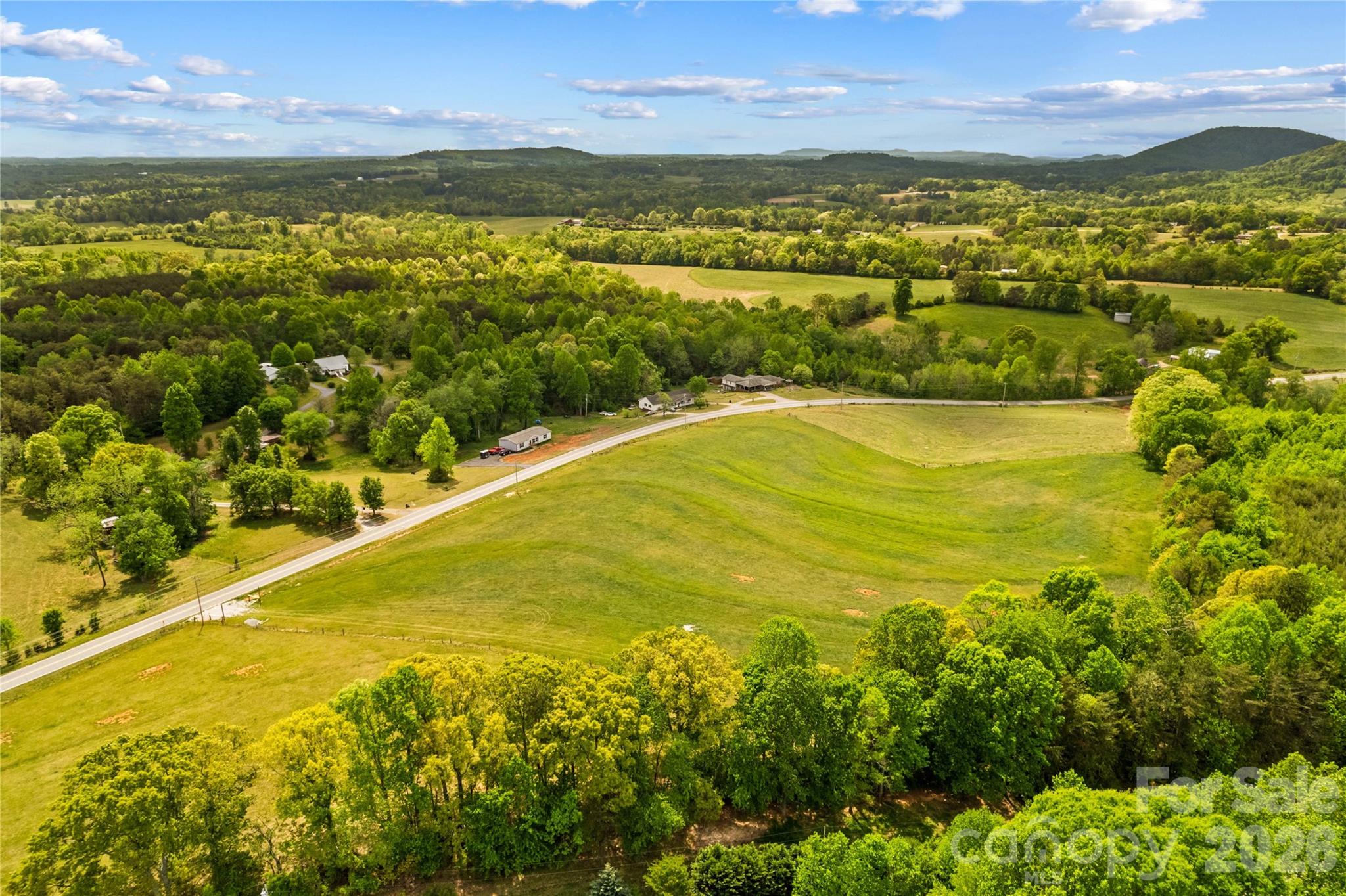 562 Mountain View Road Property Photo 7
