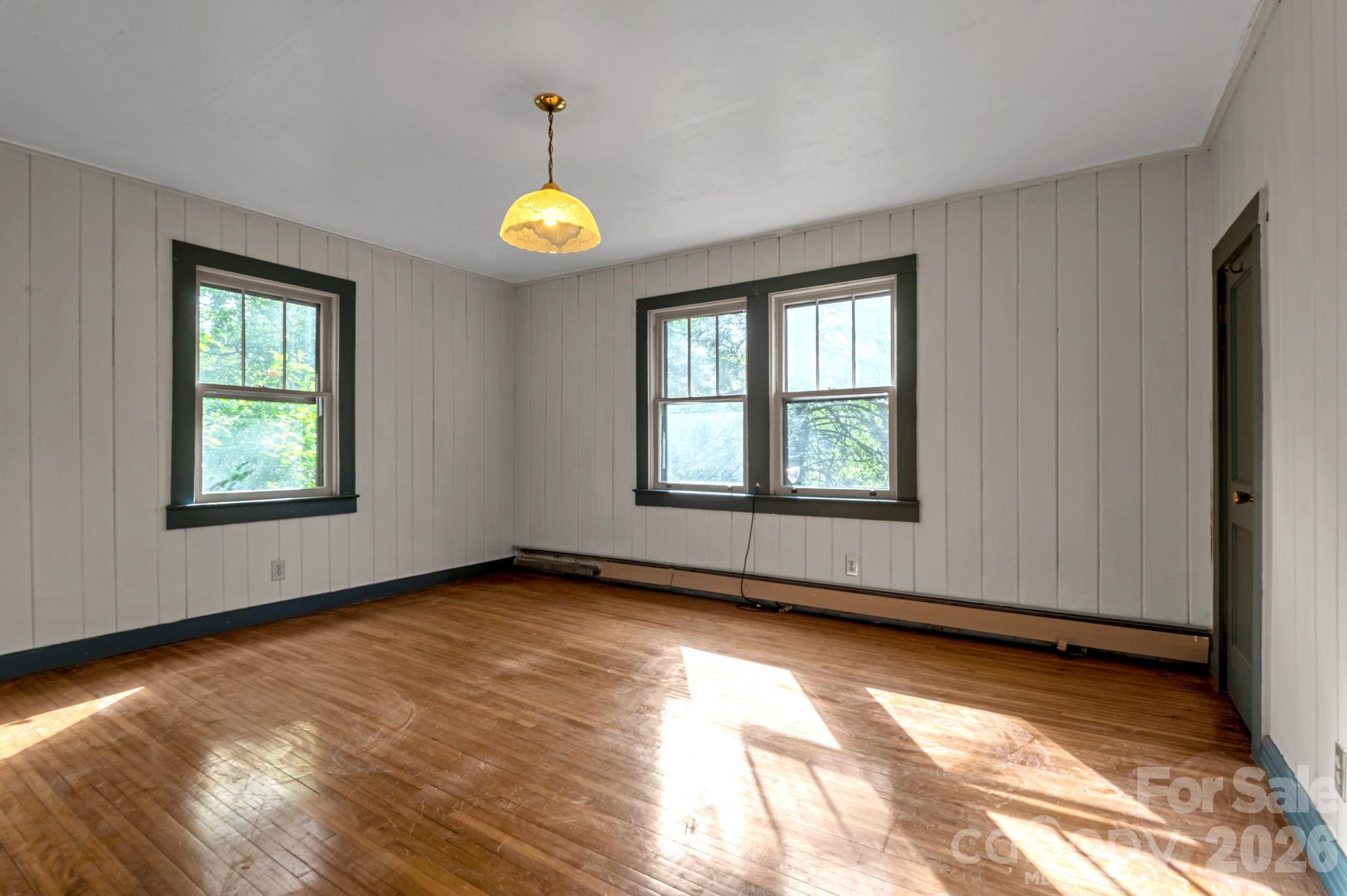 257 Pine Street Property Photo 8