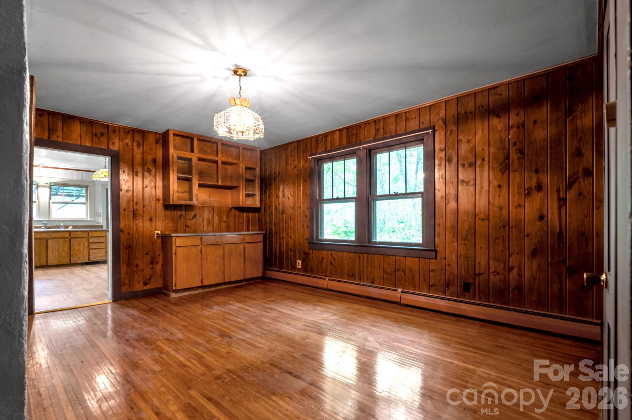 257 Pine Street Property Photo 13