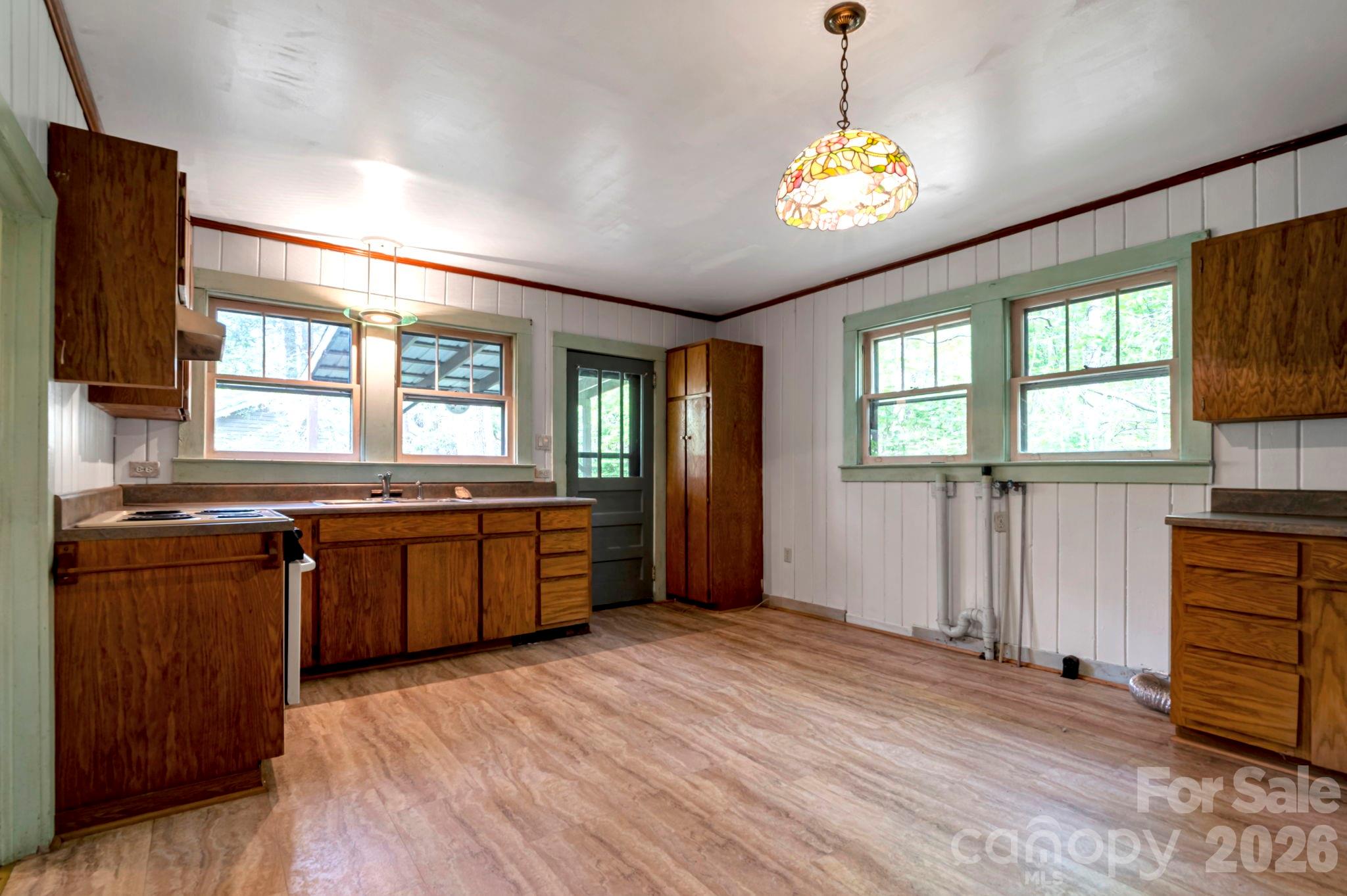 257 Pine Street Property Photo 17