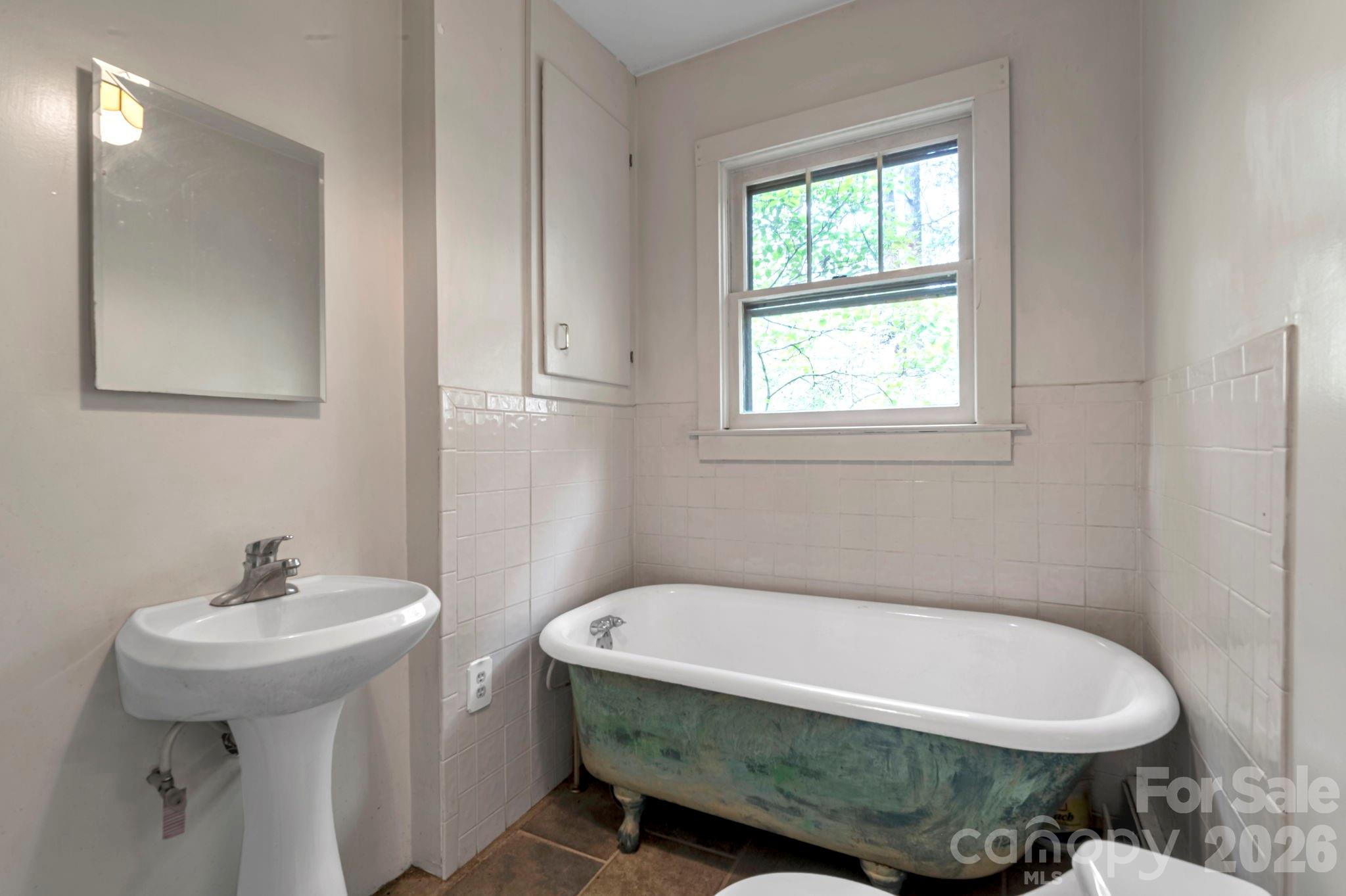 257 Pine Street Property Photo 18