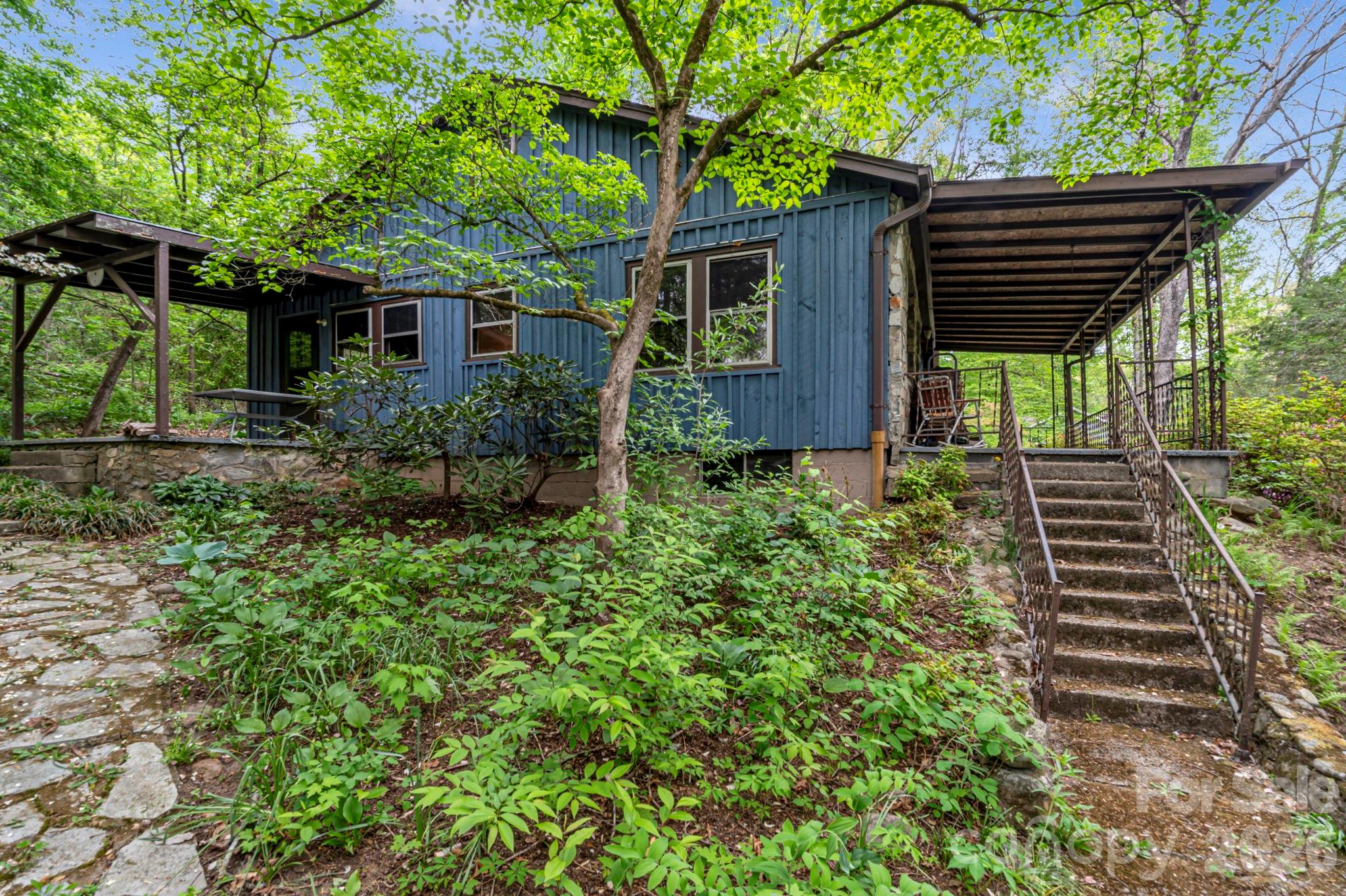 257 Pine Street Property Photo 25