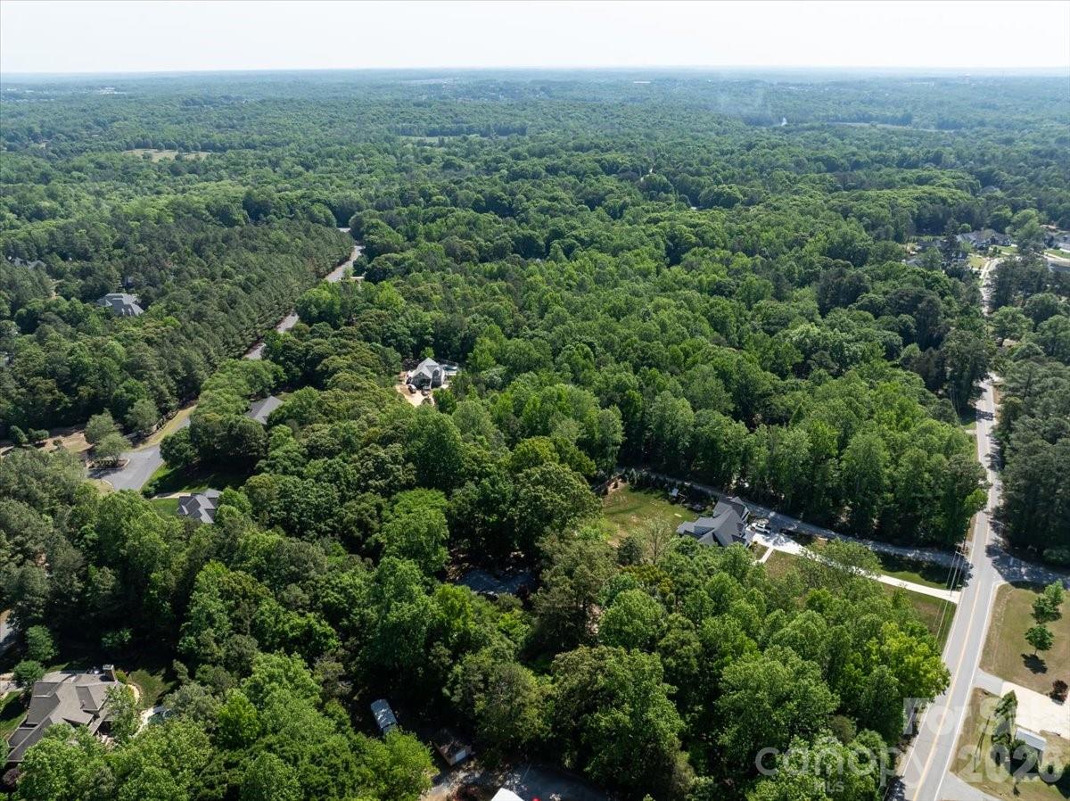 2586 Holbrook Road Property Photo 5