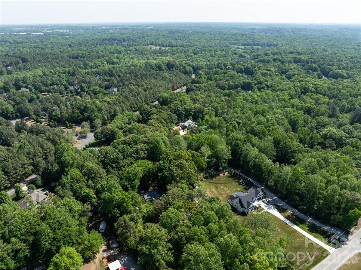 2586 Holbrook Road Property Photo 6