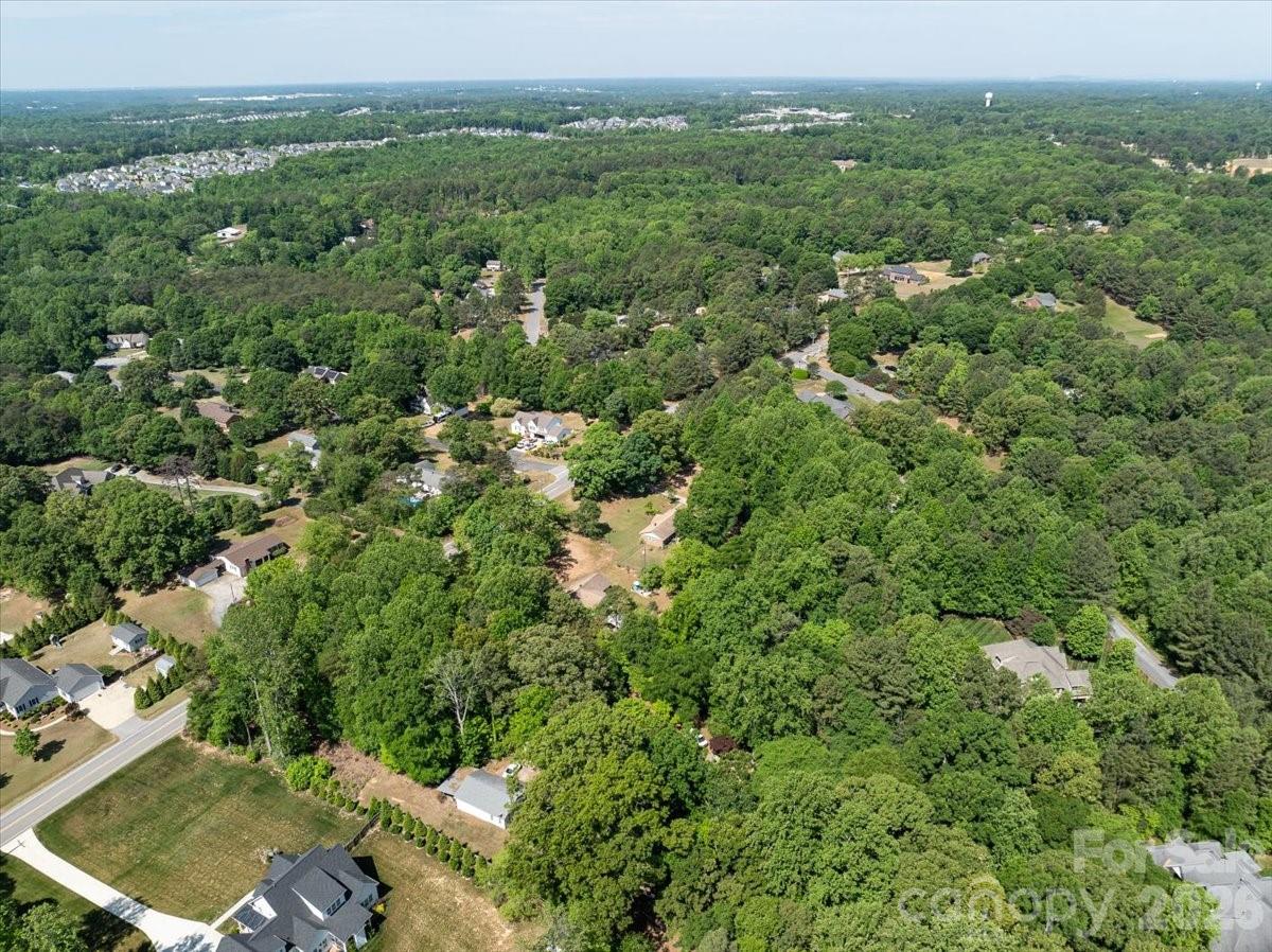 2586 Holbrook Road Property Photo 11