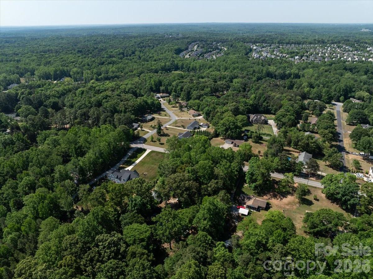 2586 Holbrook Road Property Photo 14