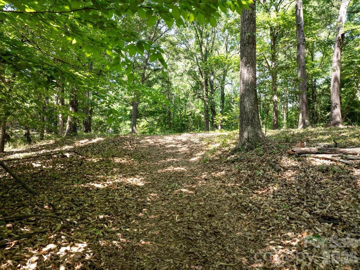 2586 Holbrook Road Property Photo 18