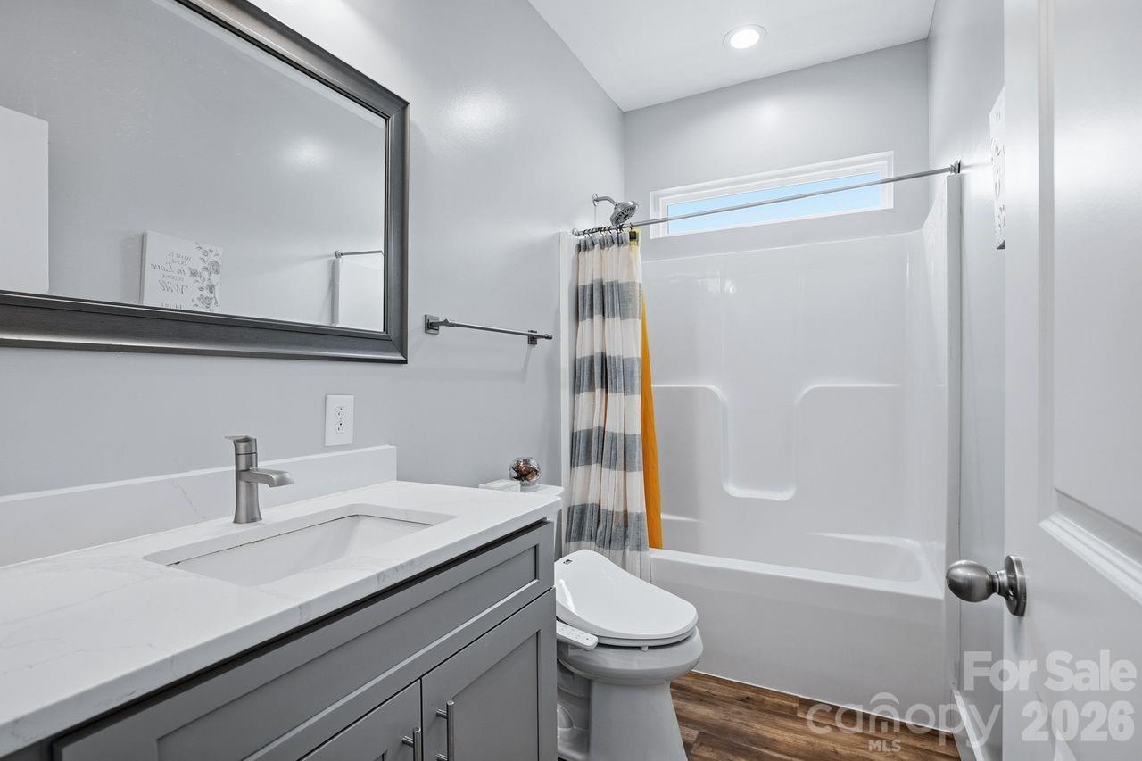 4950 Surfwood Drive Property Photo 27