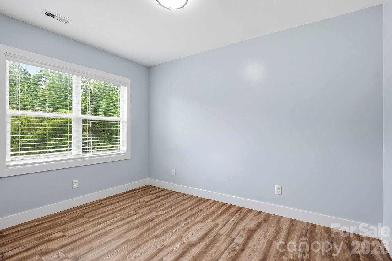 4950 Surfwood Drive Property Photo 33