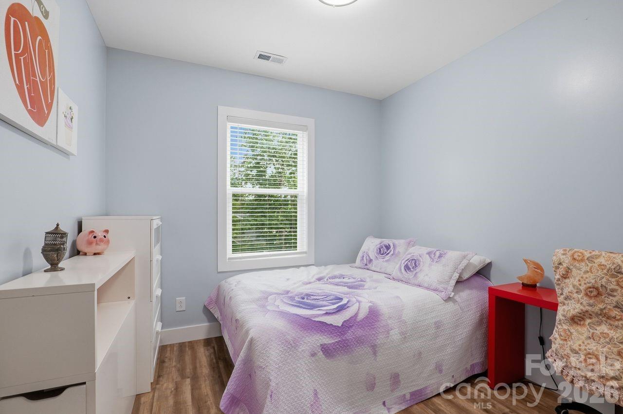 4950 Surfwood Drive Property Photo 34
