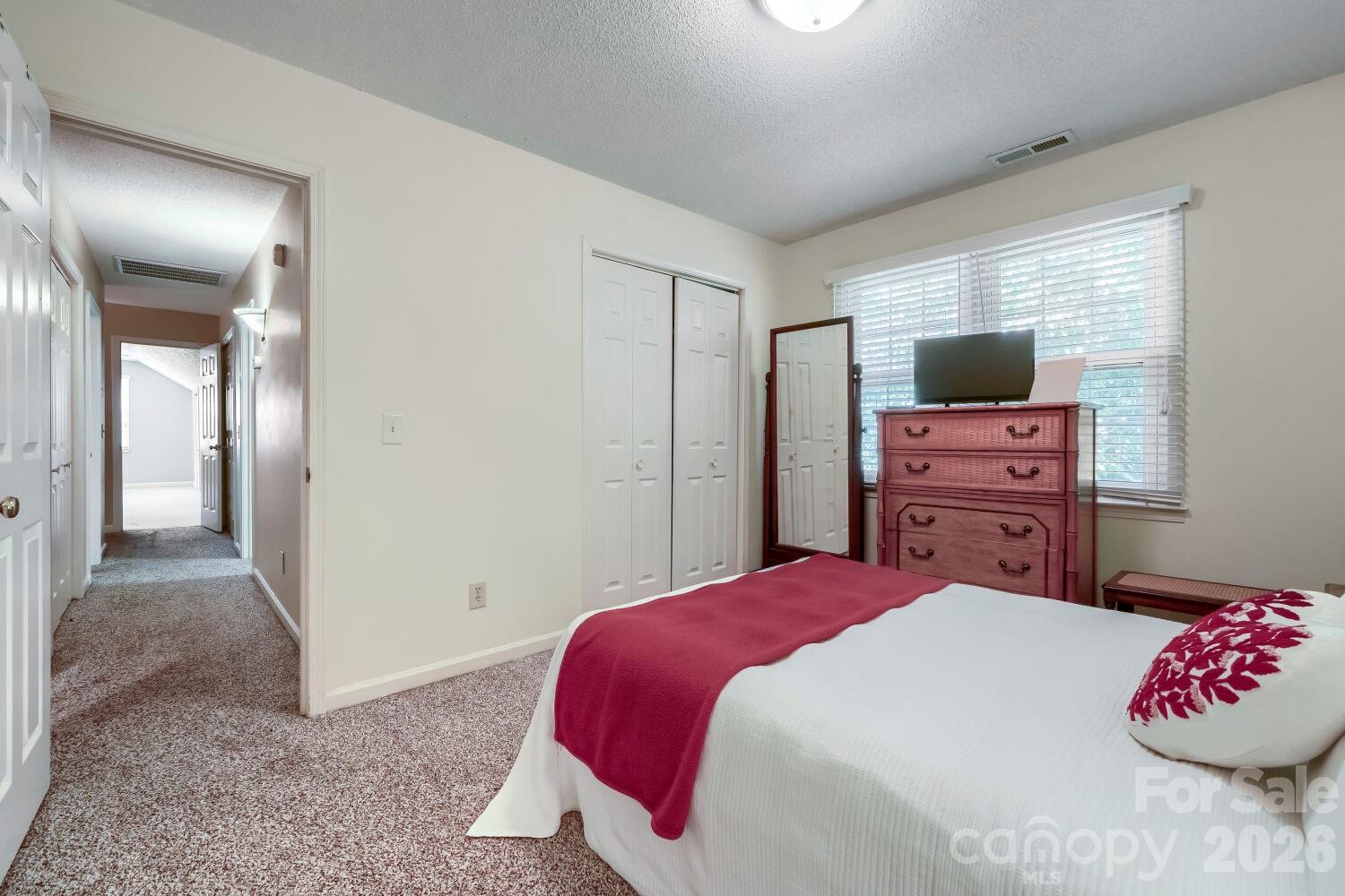 120 Brittany Way Property Photo 21