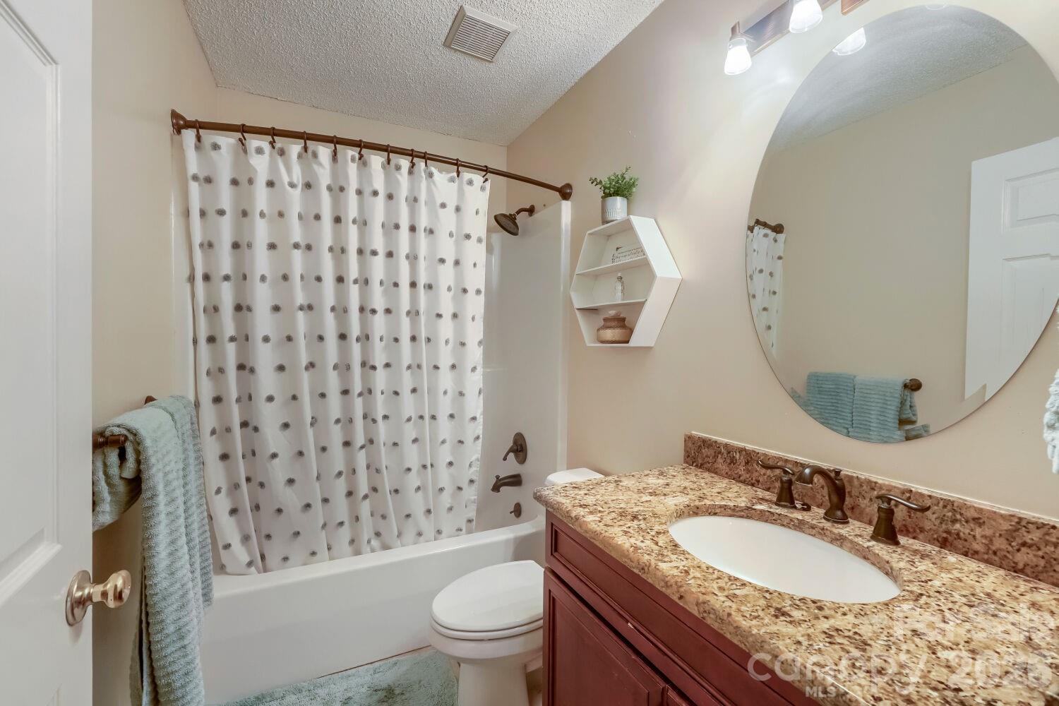 120 Brittany Way Property Photo 22