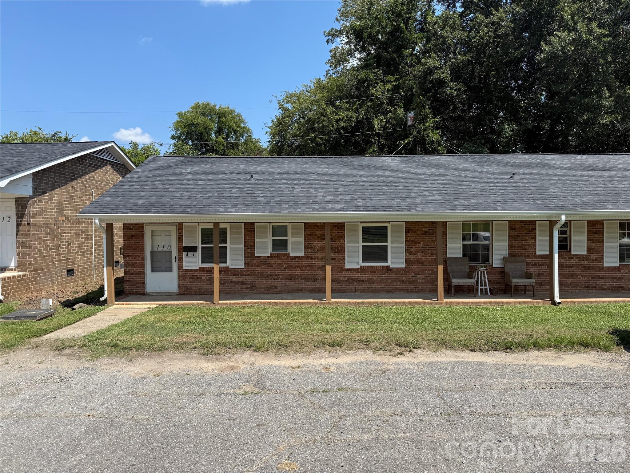 110 N Peterson Street Property Photo 1
