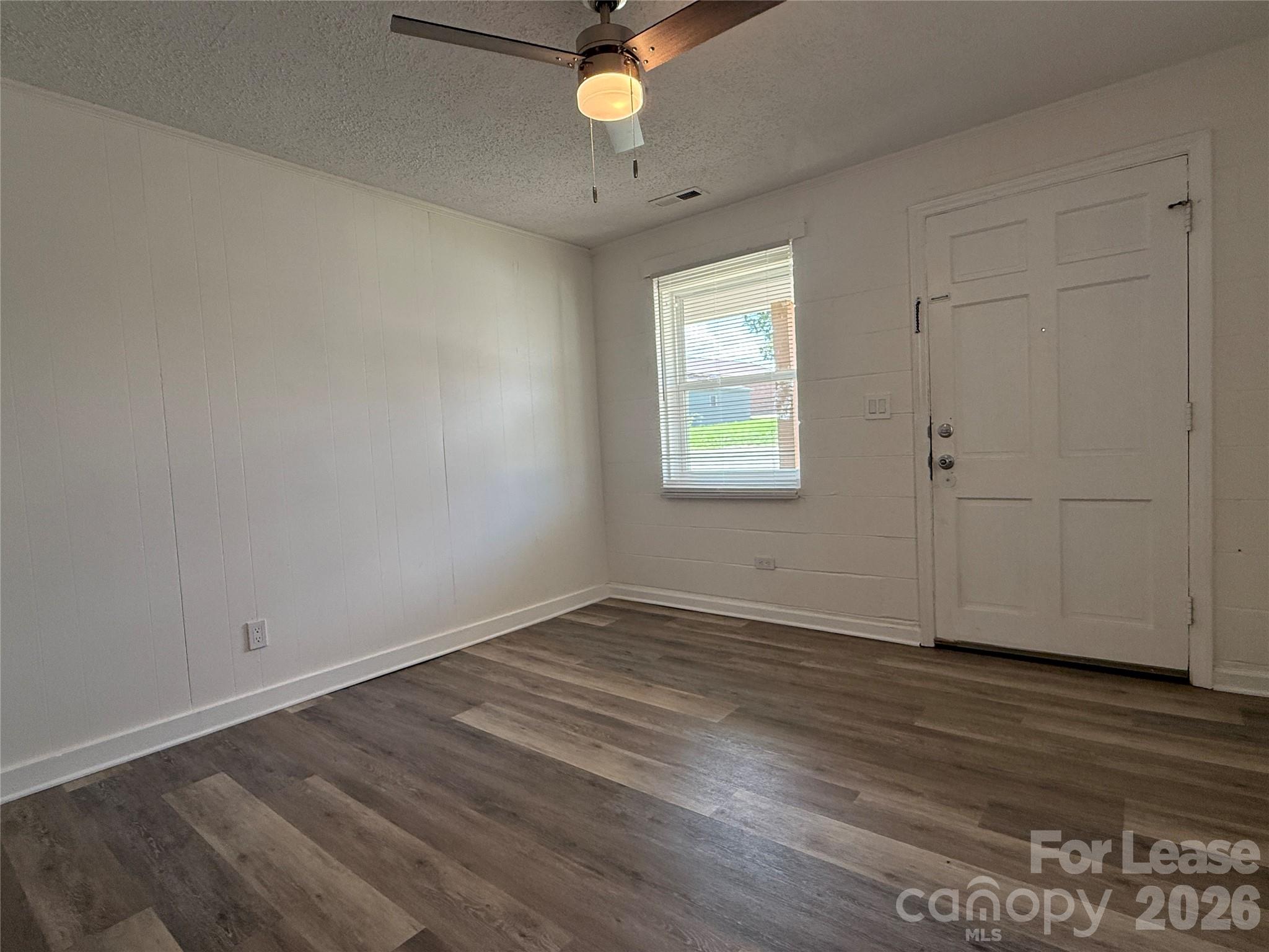 110 N Peterson Street Property Photo 6