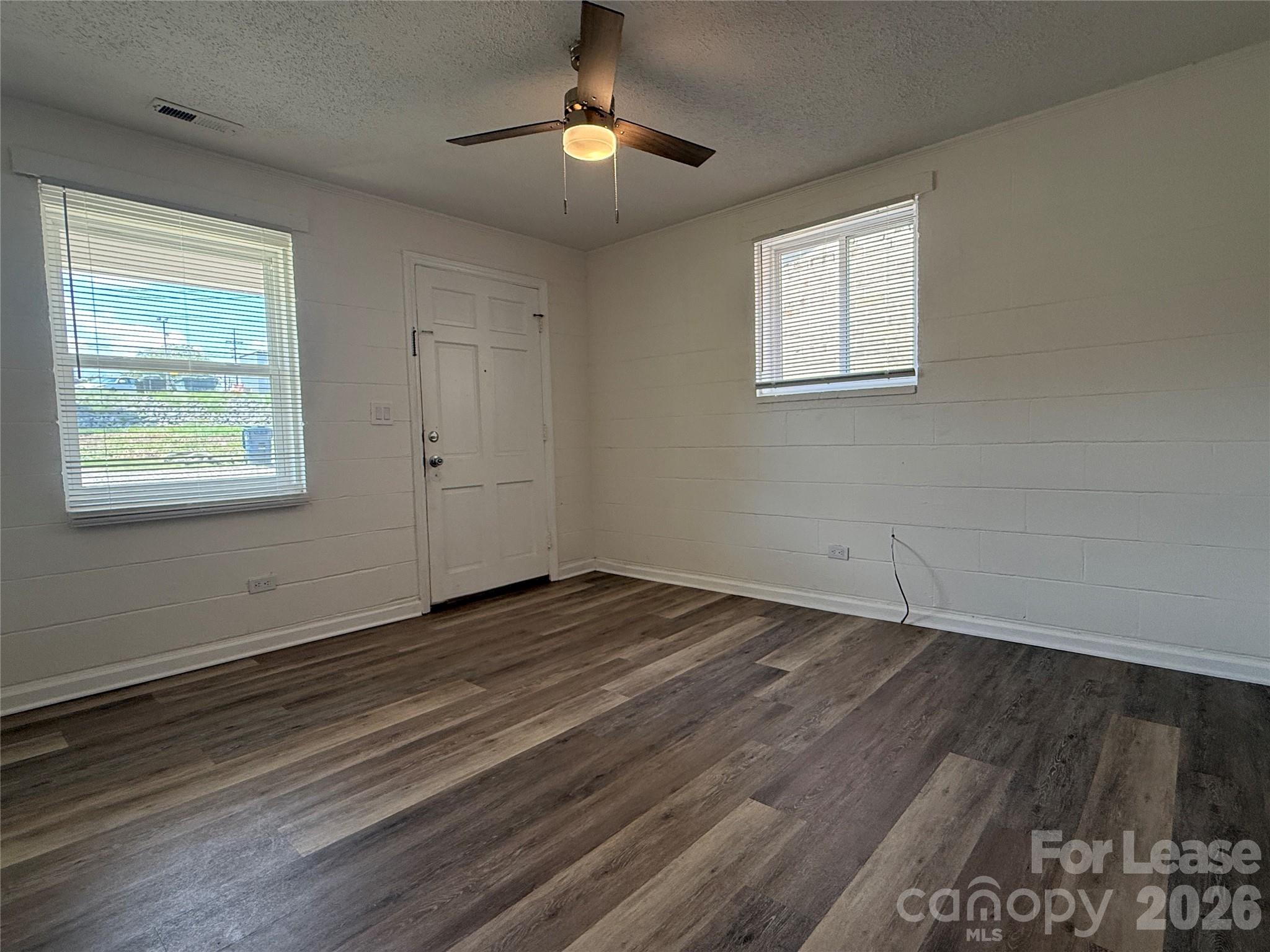 110 N Peterson Street Property Photo 7