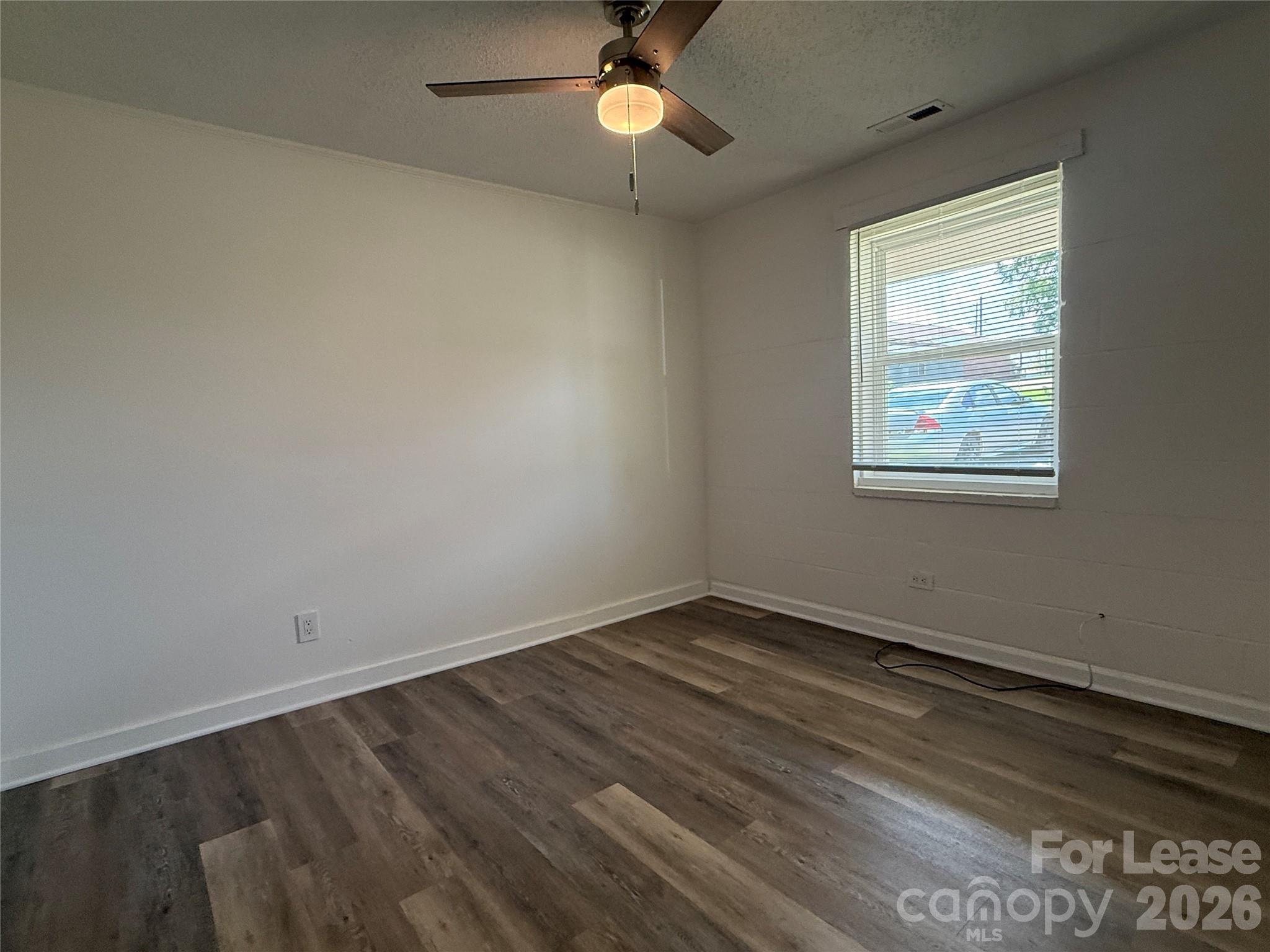 110 N Peterson Street Property Photo 18