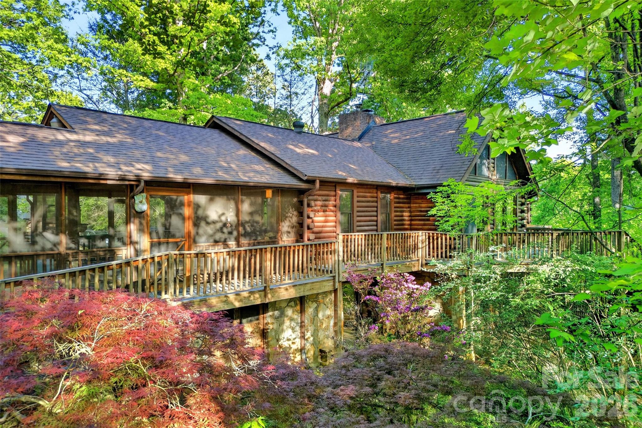 221 Hammer Hollow Drive Property Photo 1