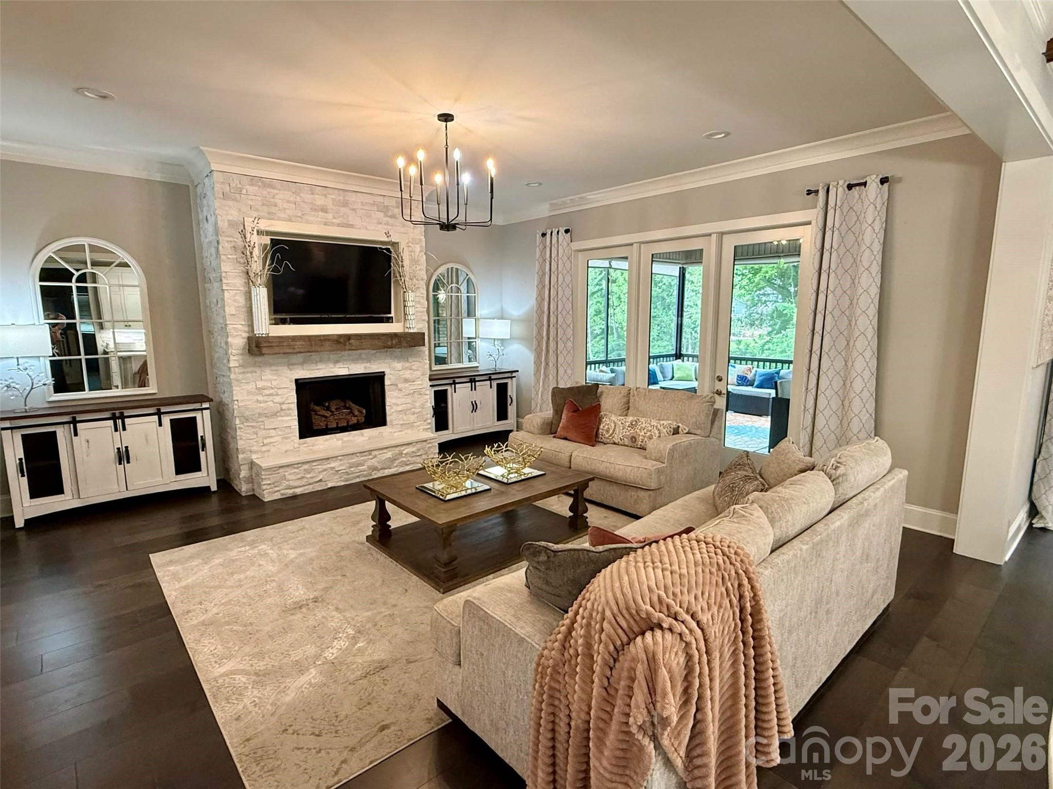 4025 Foxes Trail Property Photo 8