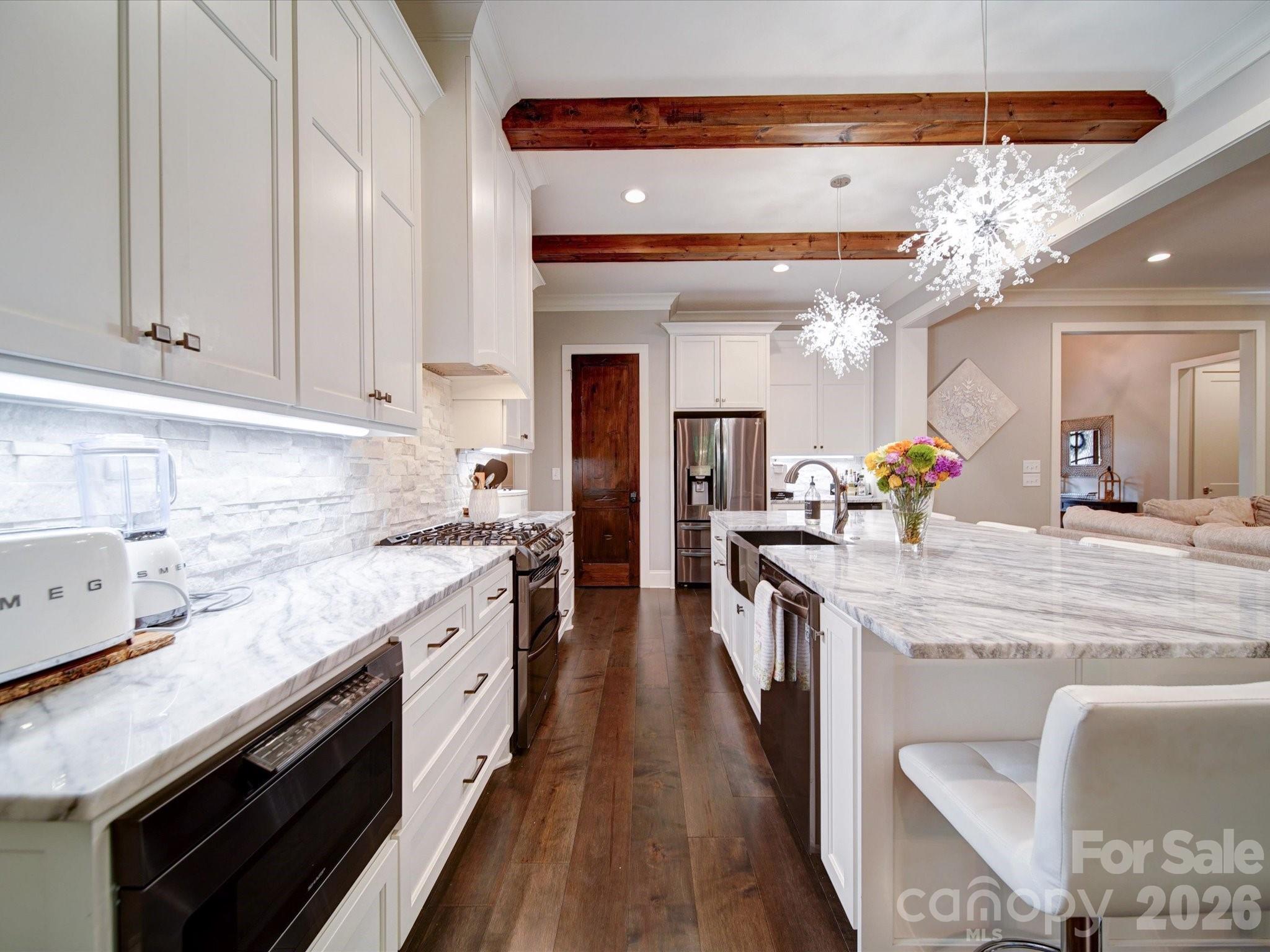4025 Foxes Trail Property Photo 11