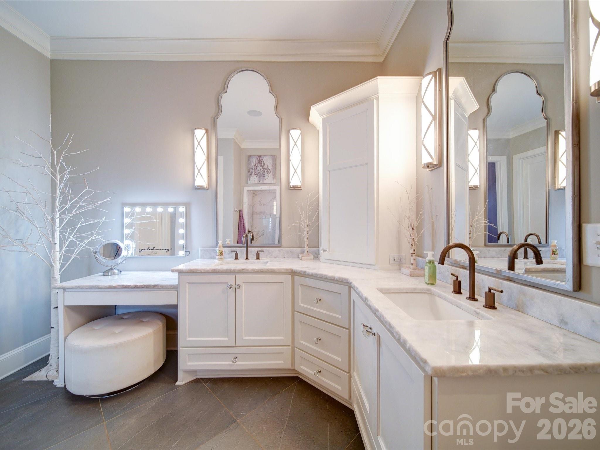 4025 Foxes Trail Property Photo 17