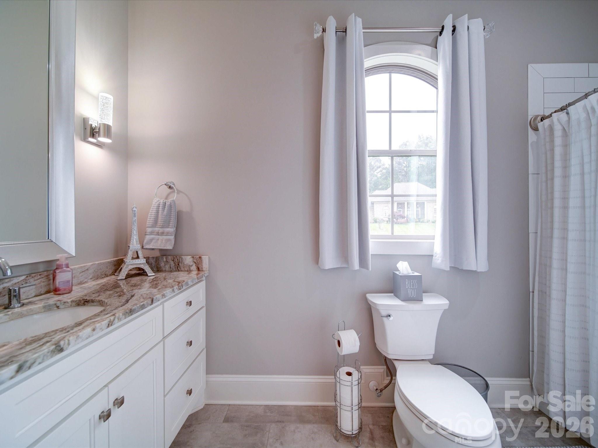 4025 Foxes Trail Property Photo 28