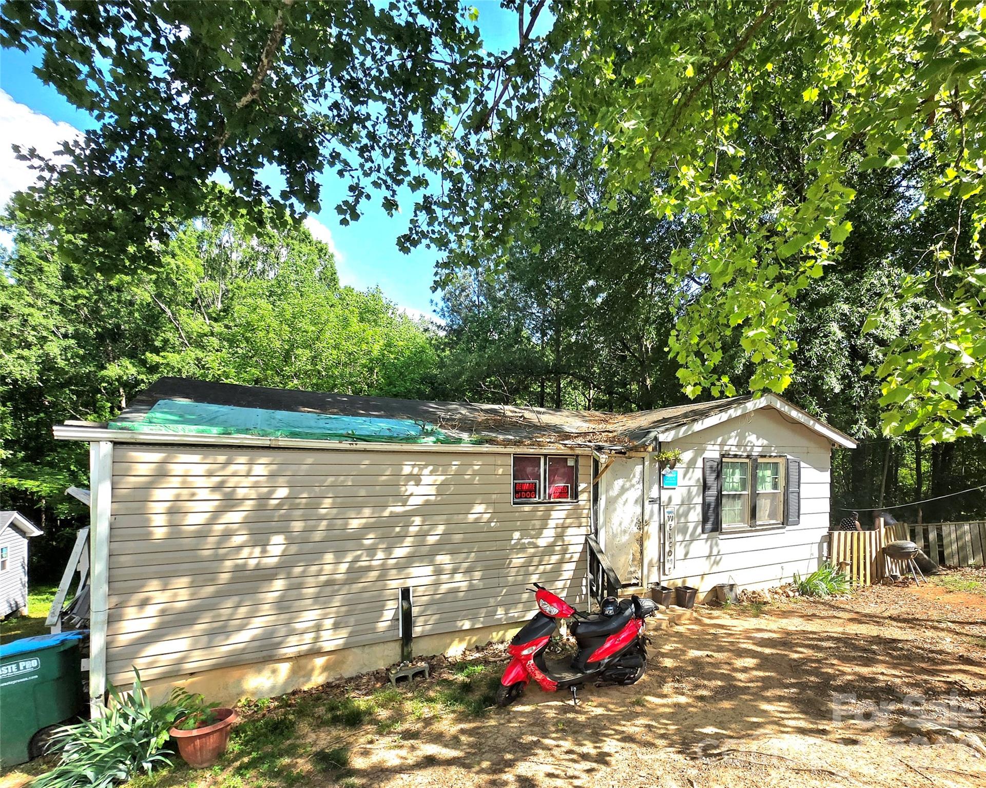 413 S Pinchback Avenue Property Photo 1