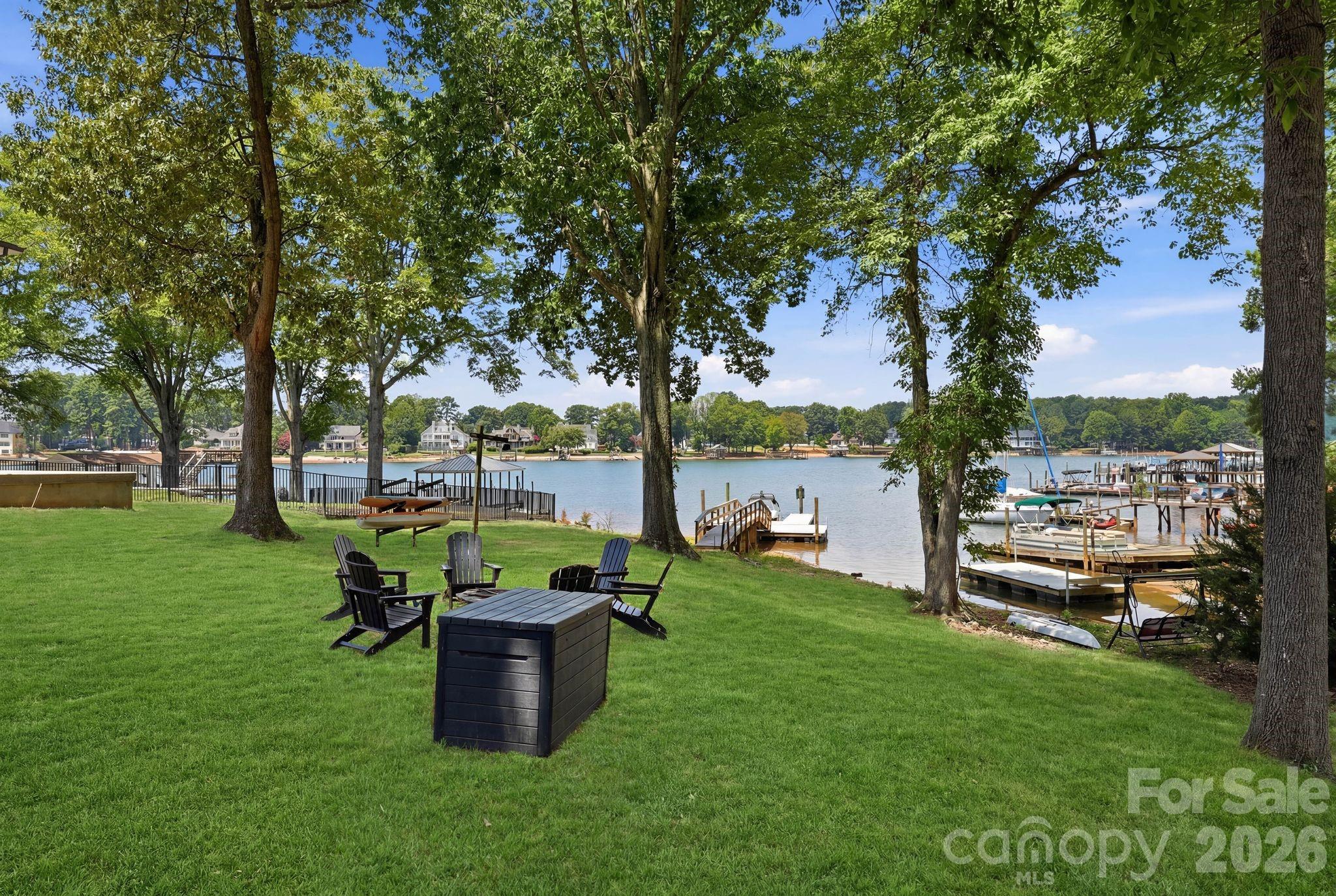 240 Shoreline Loop Property Photo 26