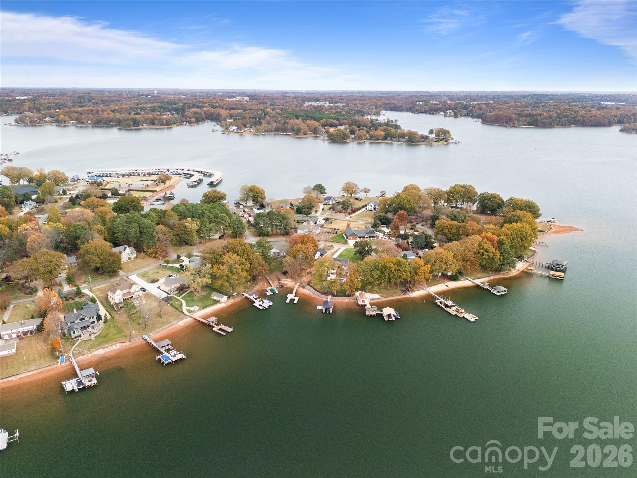 240 Shoreline Loop Property Photo 28