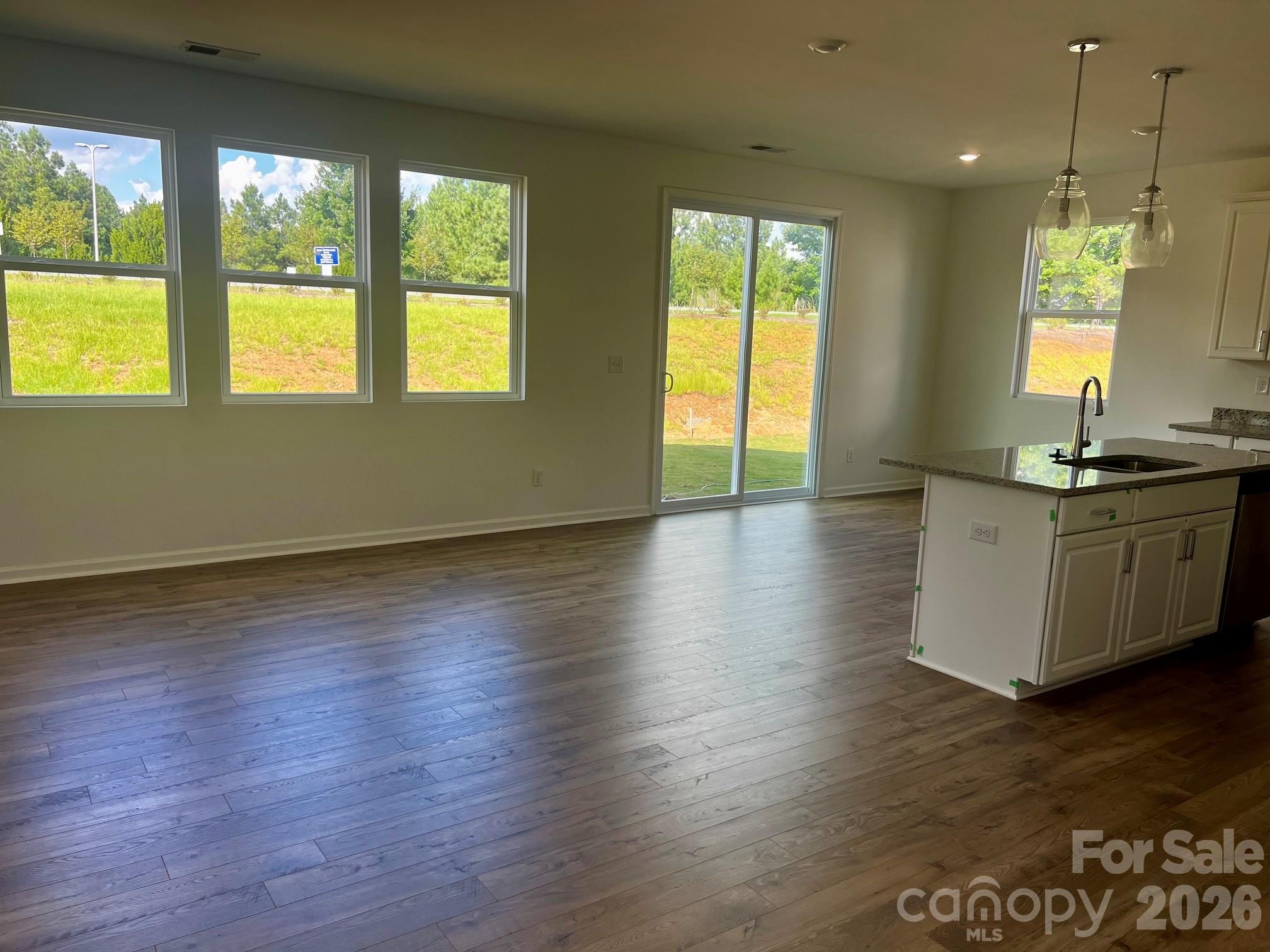 405 Silver Birch Court Property Photo 33