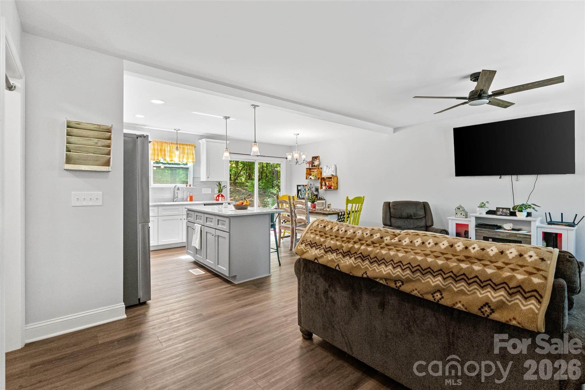 3690 Innes Lane Property Photo 5