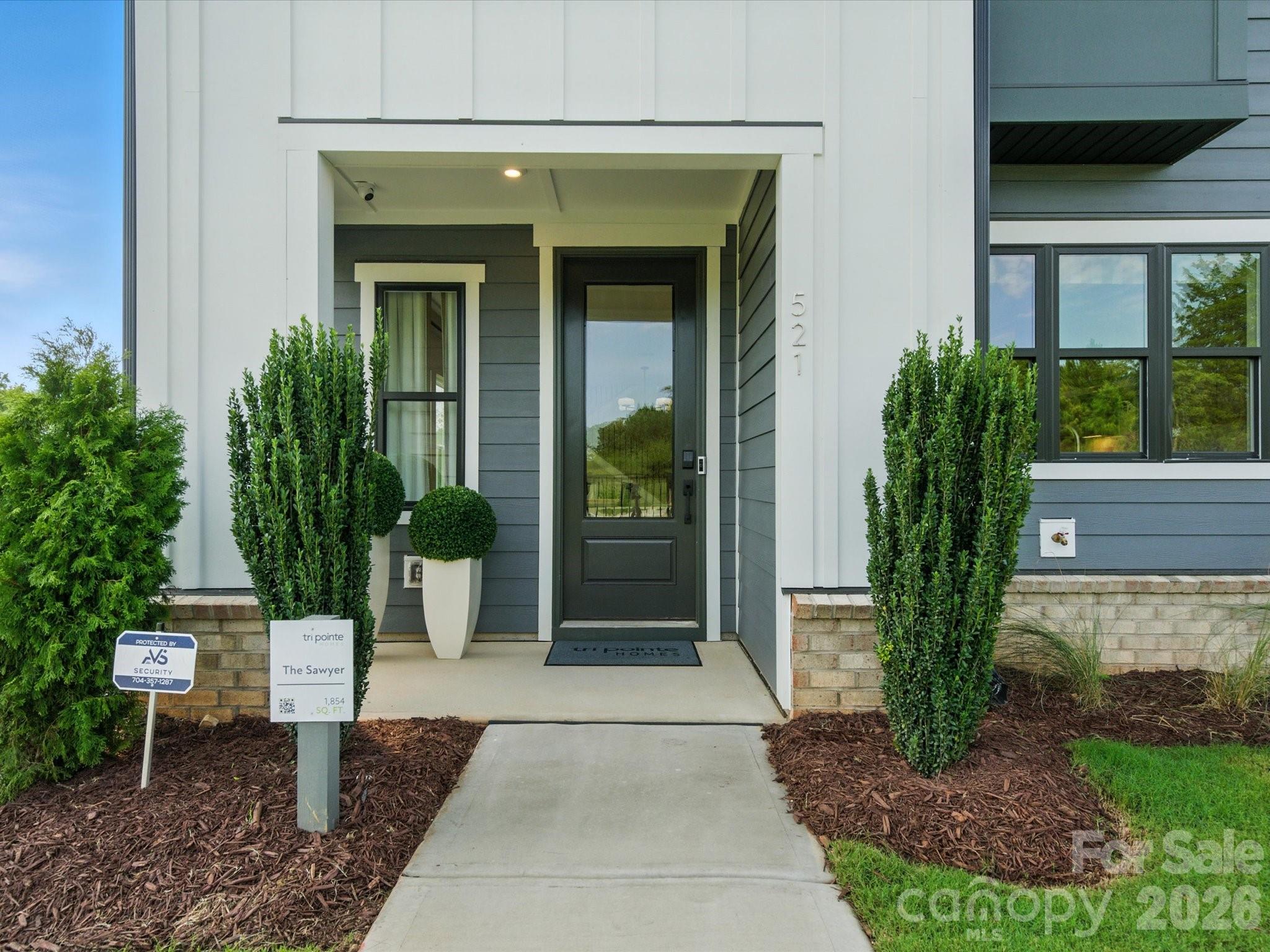 412 Nash Street Property Photo 2