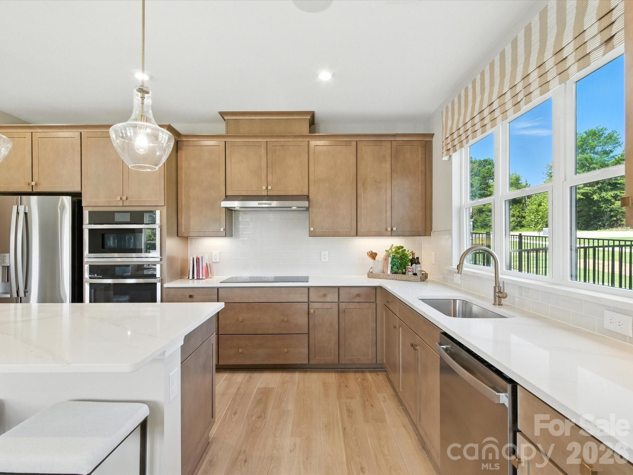 412 Nash Street Property Photo 6