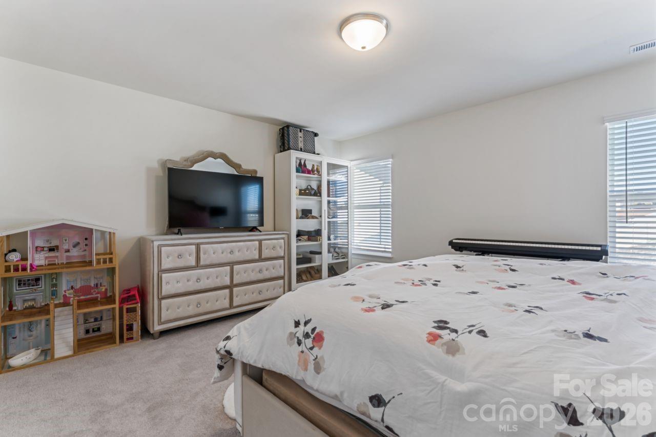 116 Farrier Lane Property Photo 33