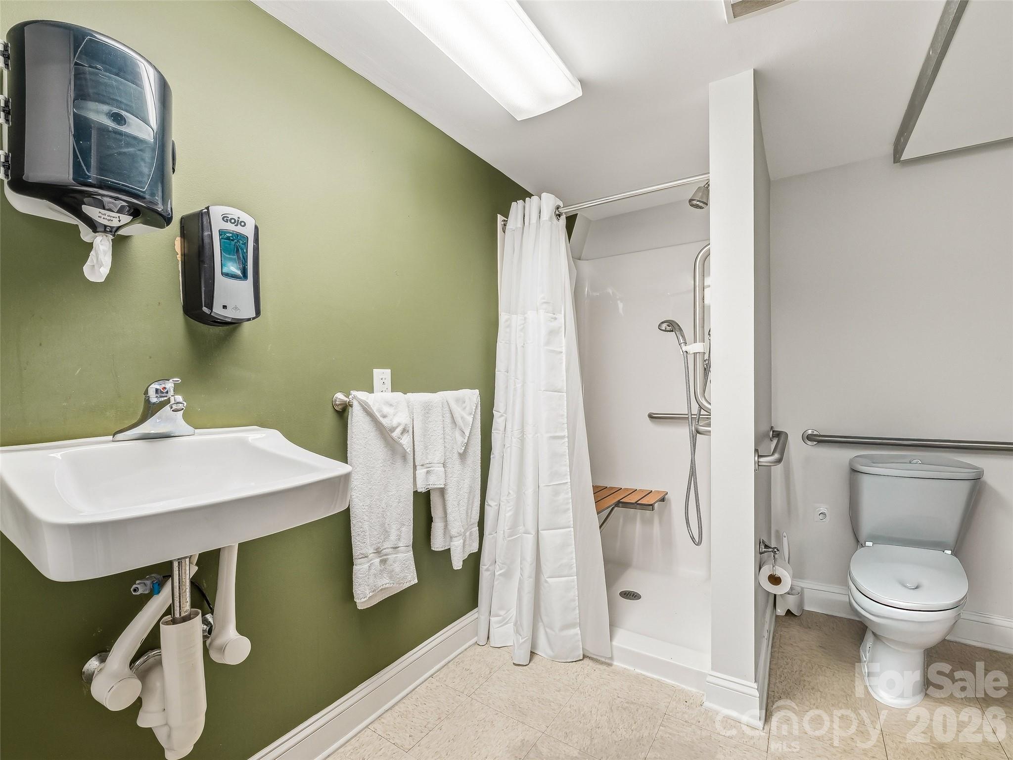 331 Bowling Park Road Property Photo 26
