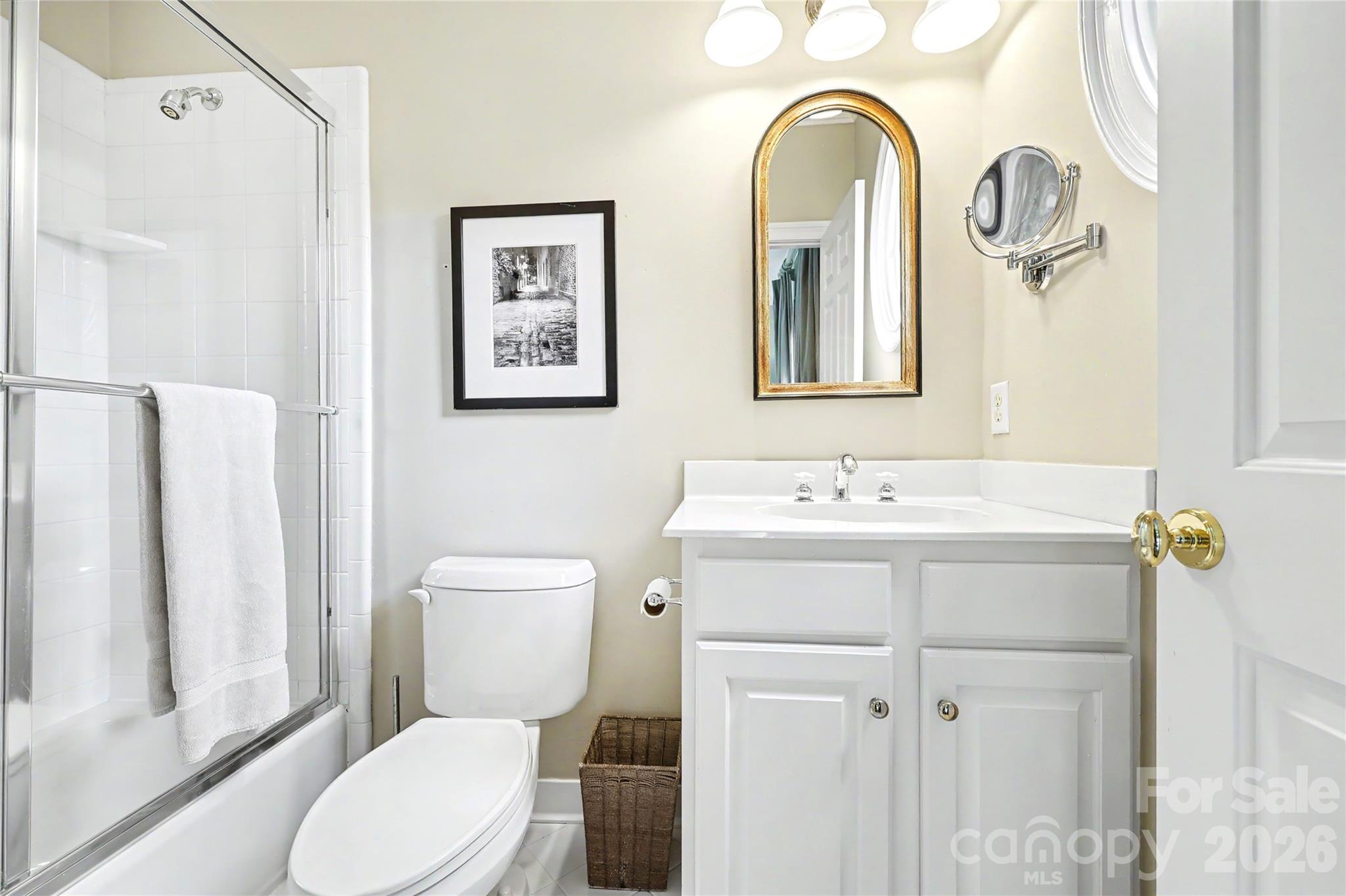 2301 Queens Road Property Photo 27